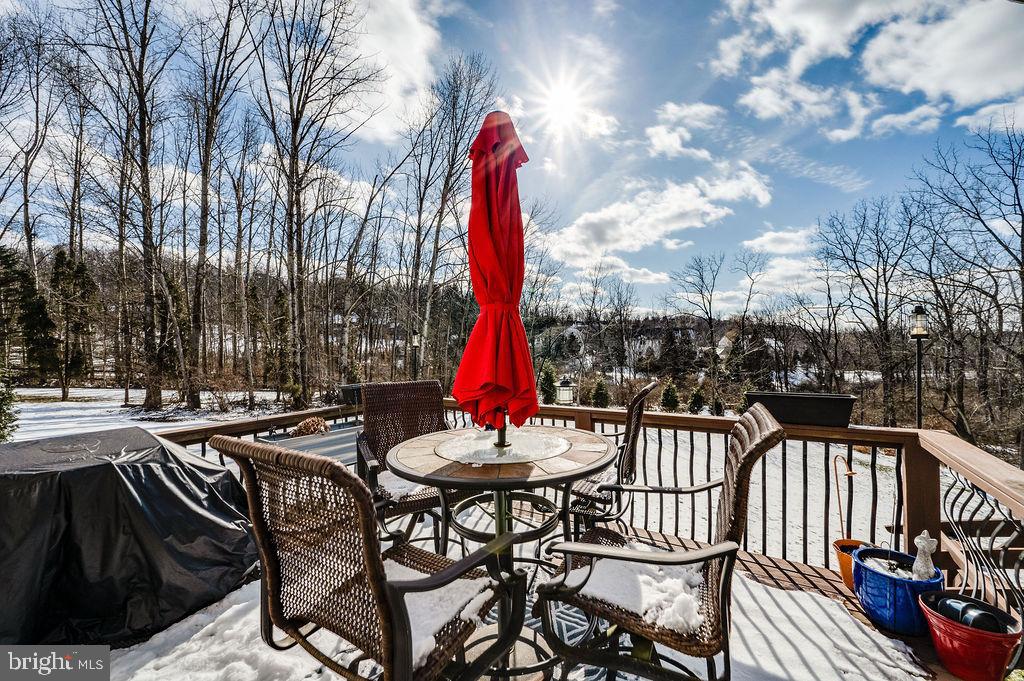 PATHFINDER WOODS - Residential