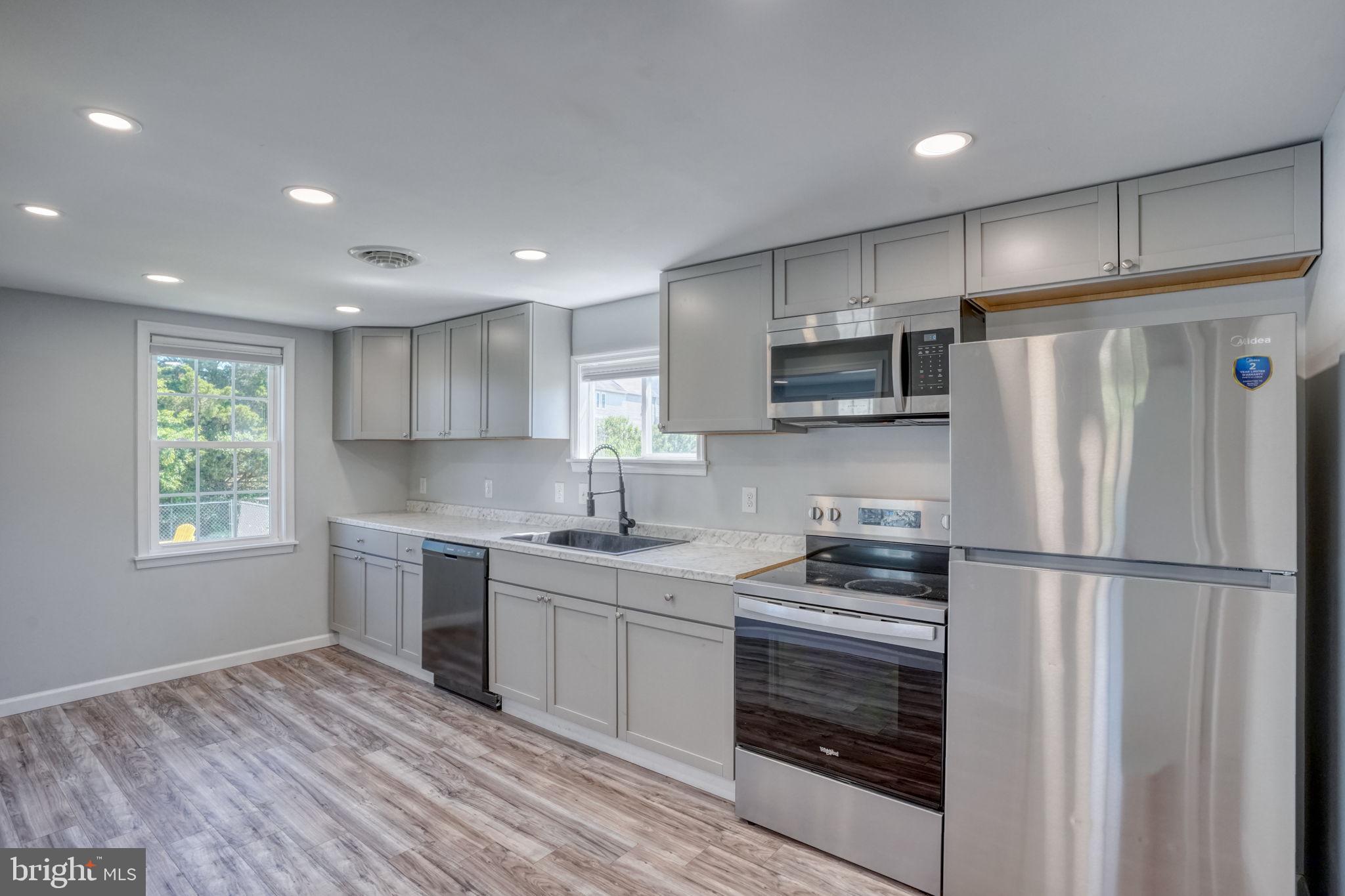16 HUBBARD AVENUE