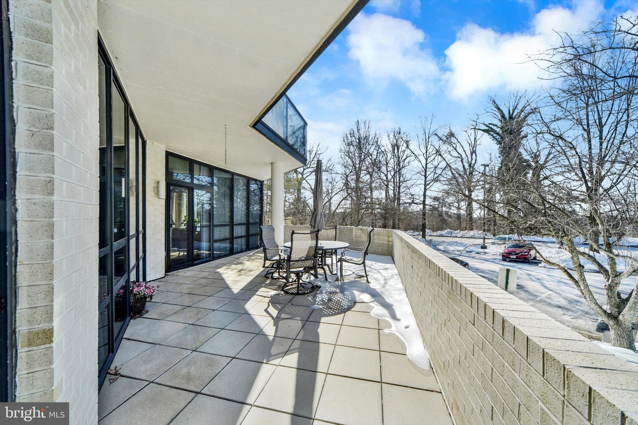 PAVILION IN THE PARK - Residential