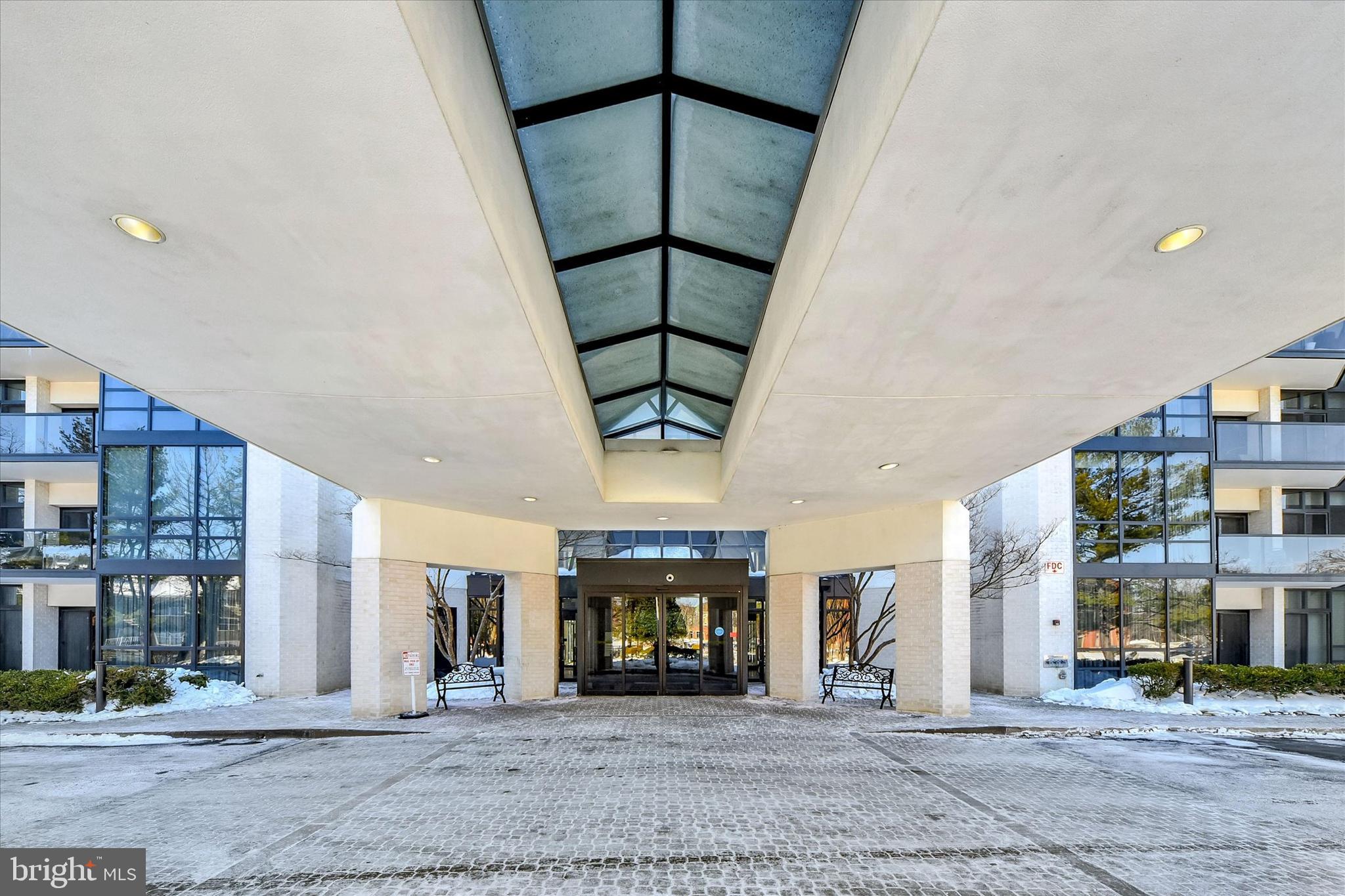 PAVILION IN THE PARK - Residential