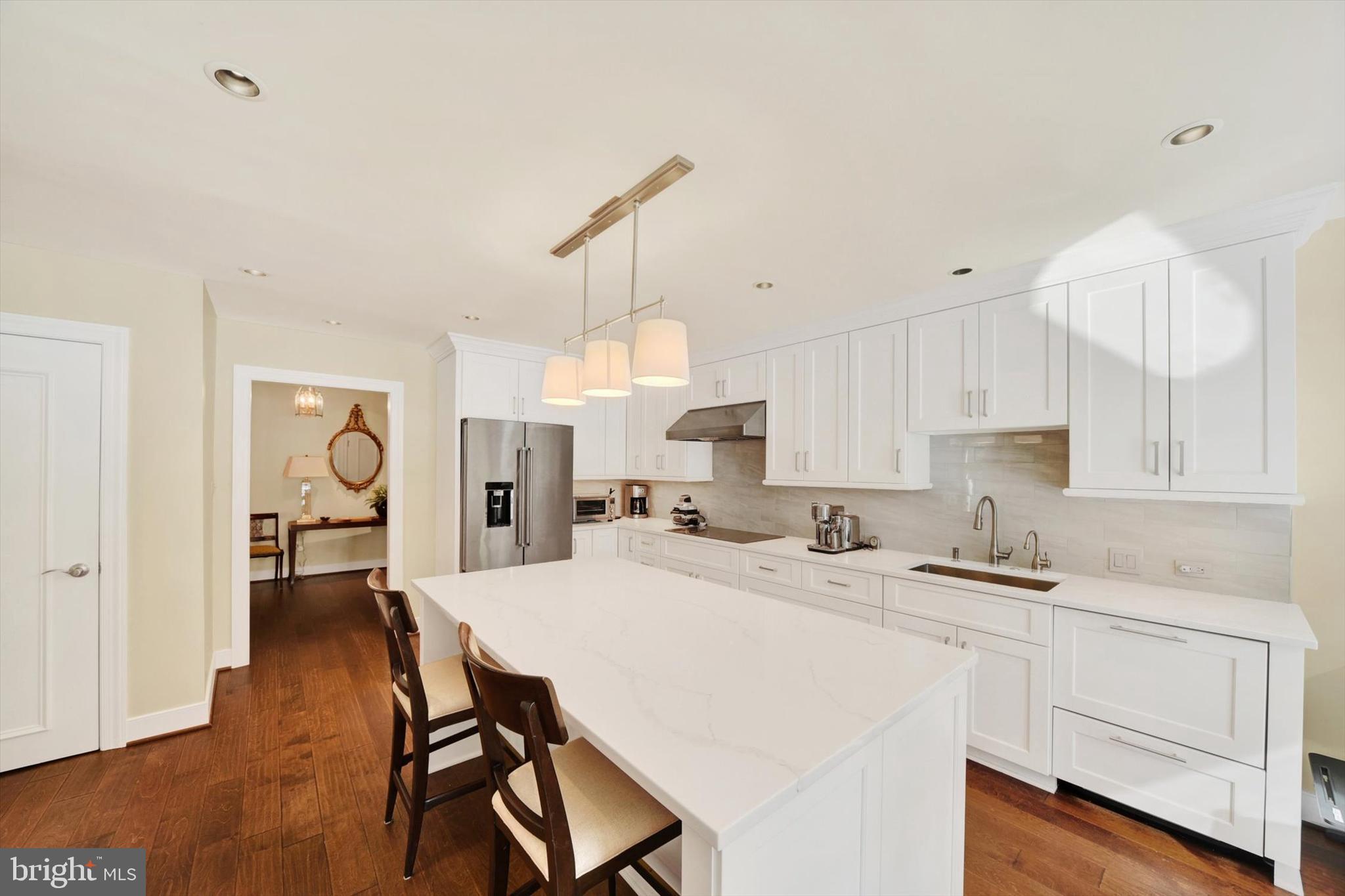 PAVILION IN THE PARK - Residential