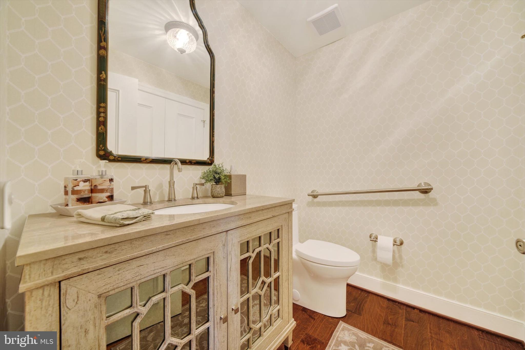 PAVILION IN THE PARK - Residential