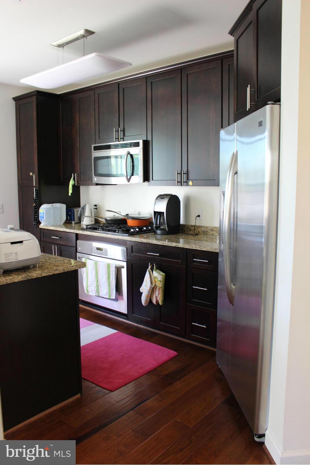 MAYWOOD - Residential Lease