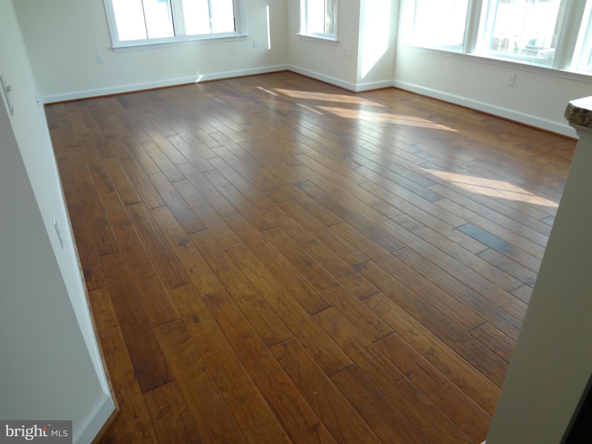 MAYWOOD - Residential Lease