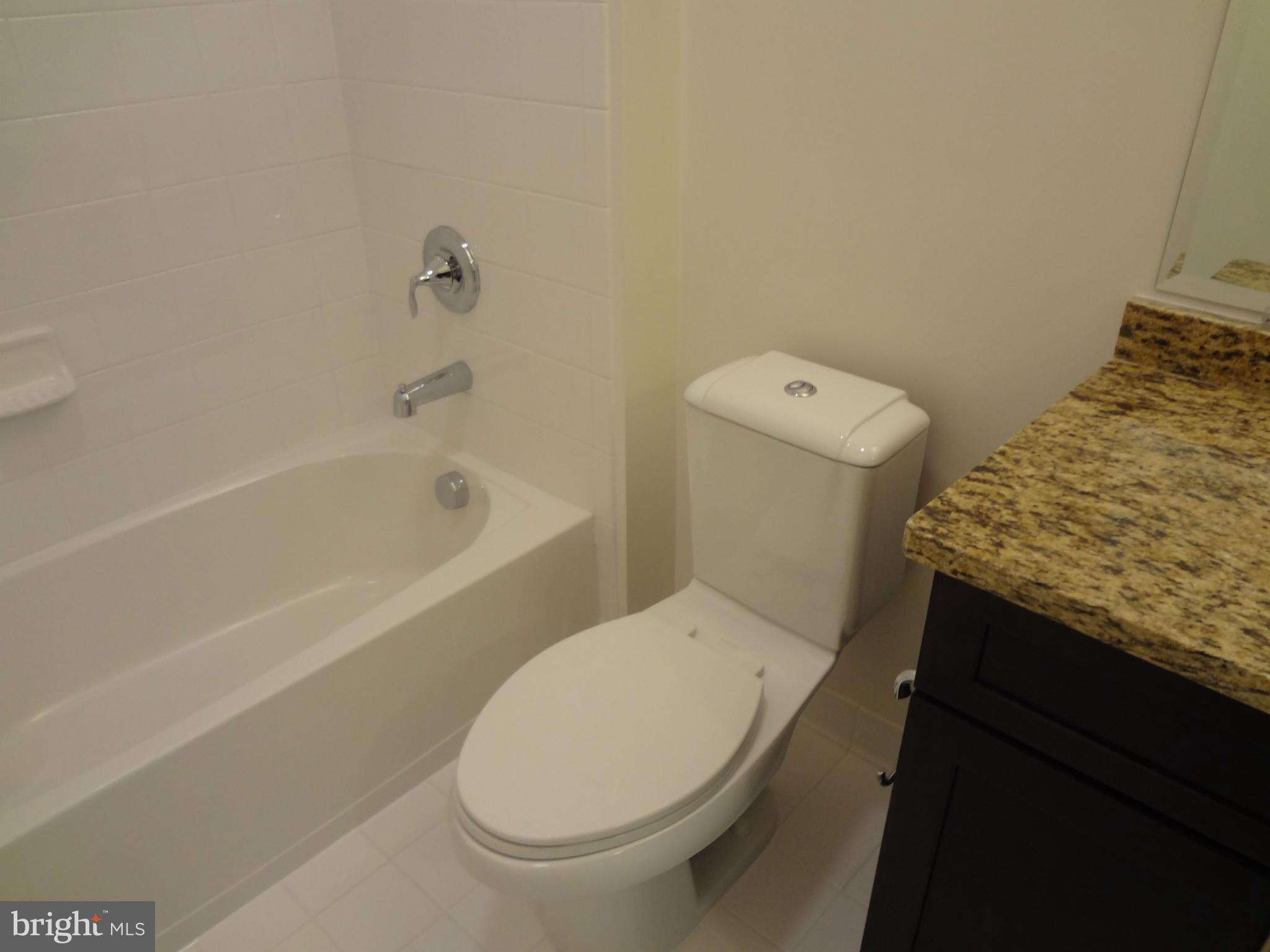 MAYWOOD - Residential Lease