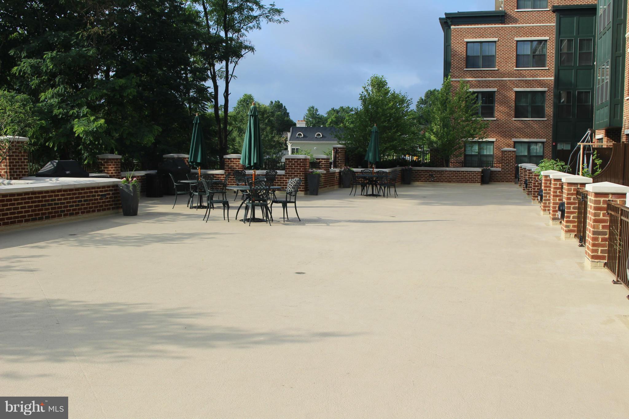 MAYWOOD - Residential Lease