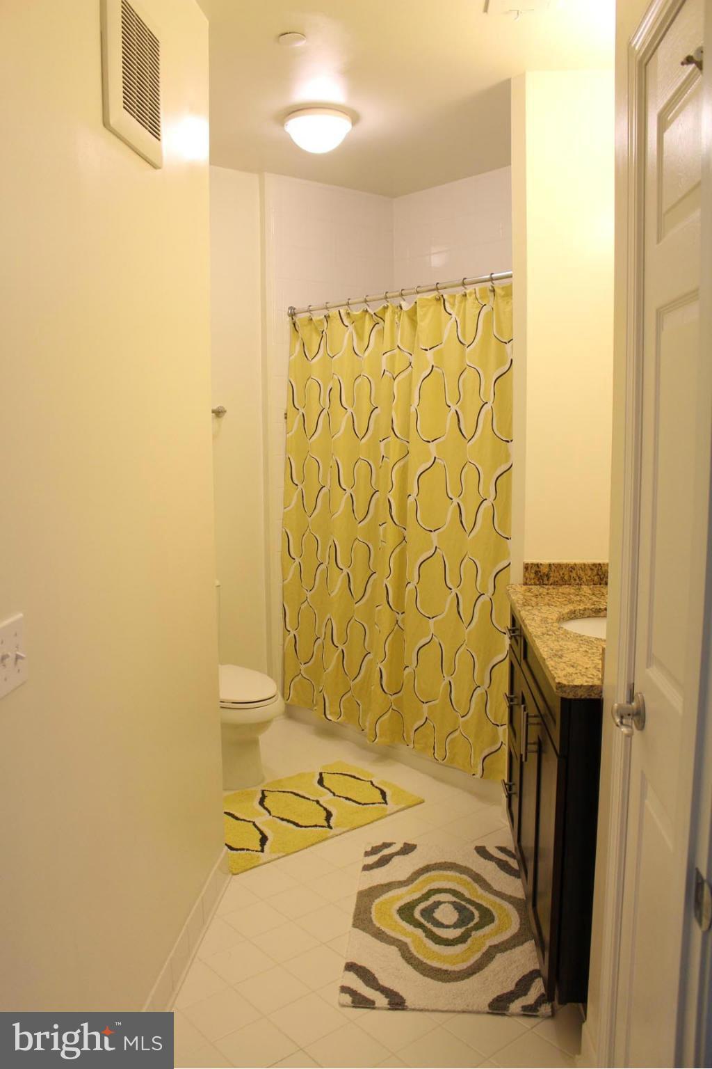 MAYWOOD - Residential Lease