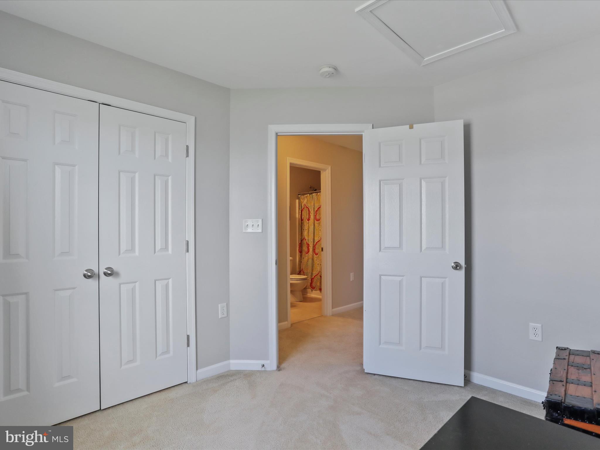 RIVERSIDE VILLAGES - Residential