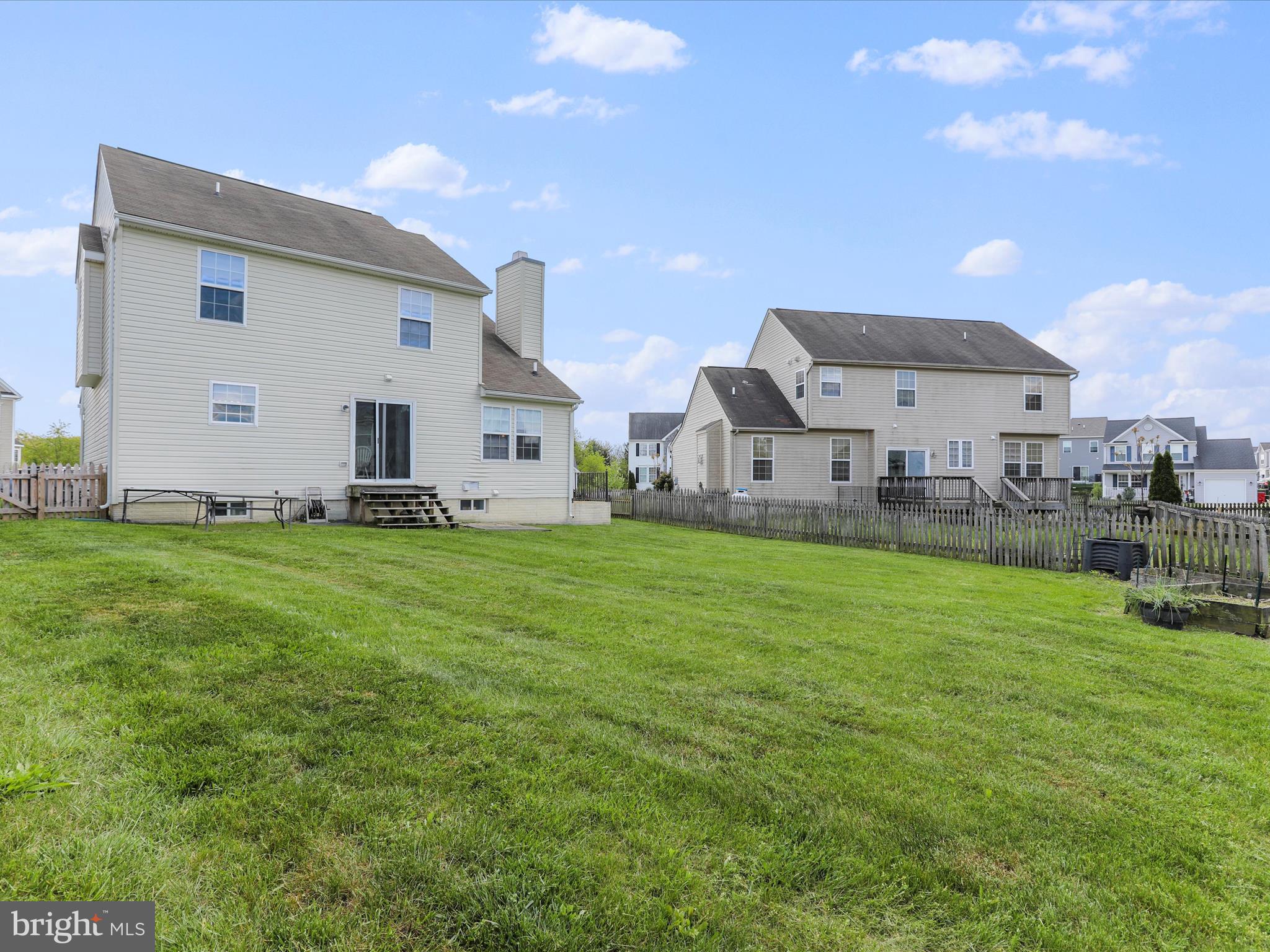 RIVERSIDE VILLAGES - Residential