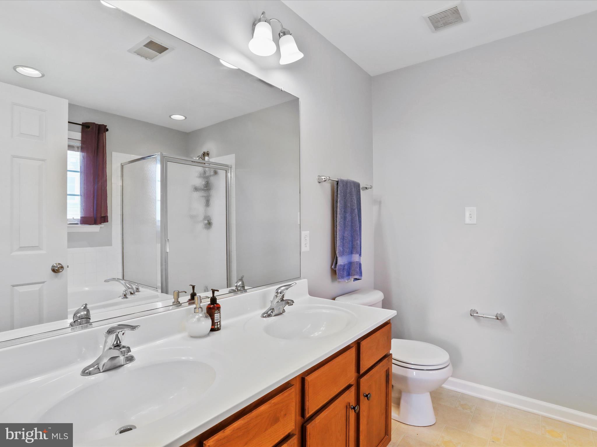 RIVERSIDE VILLAGES - Residential