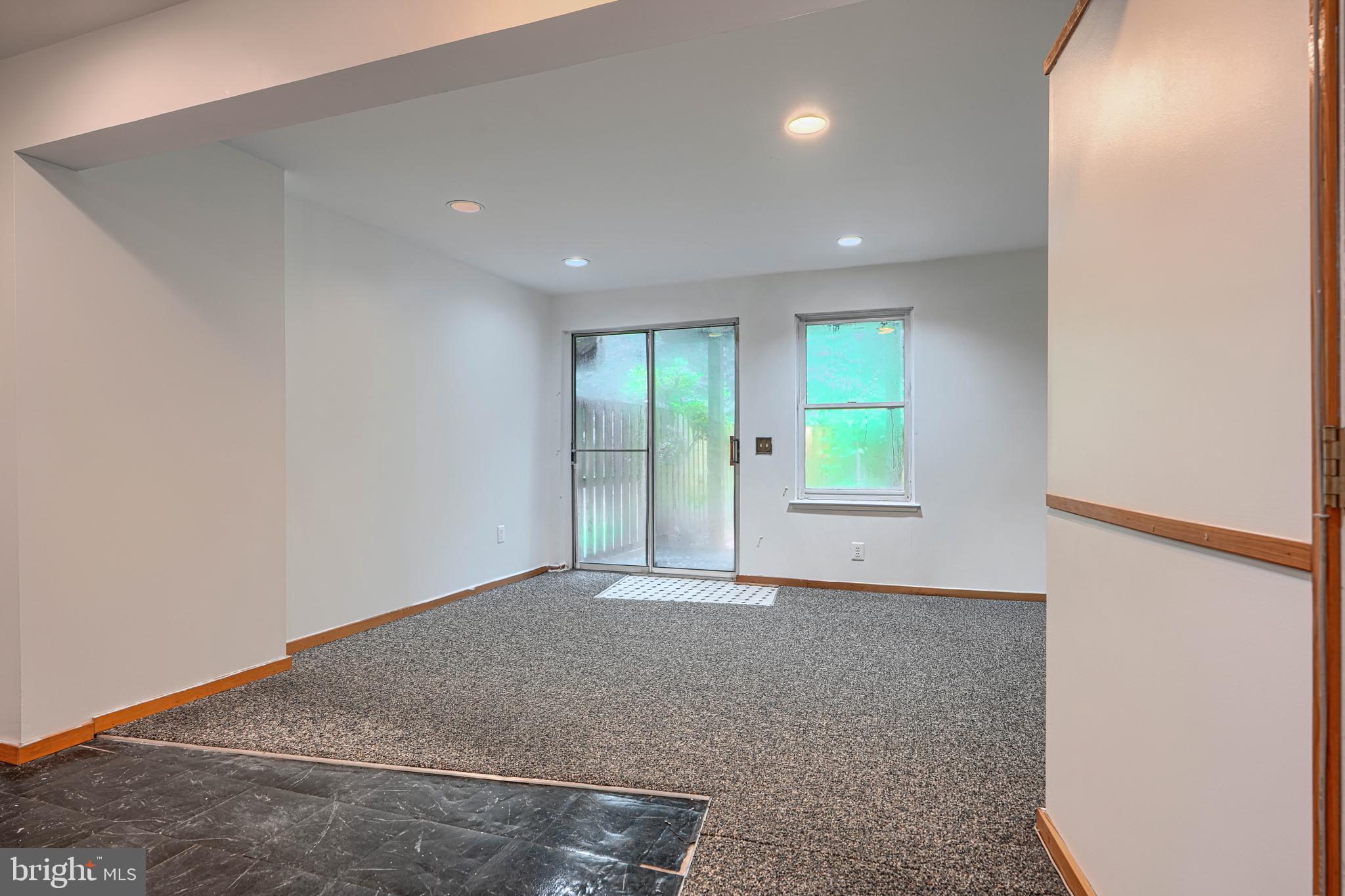 BONIFANT WOODS - Residential