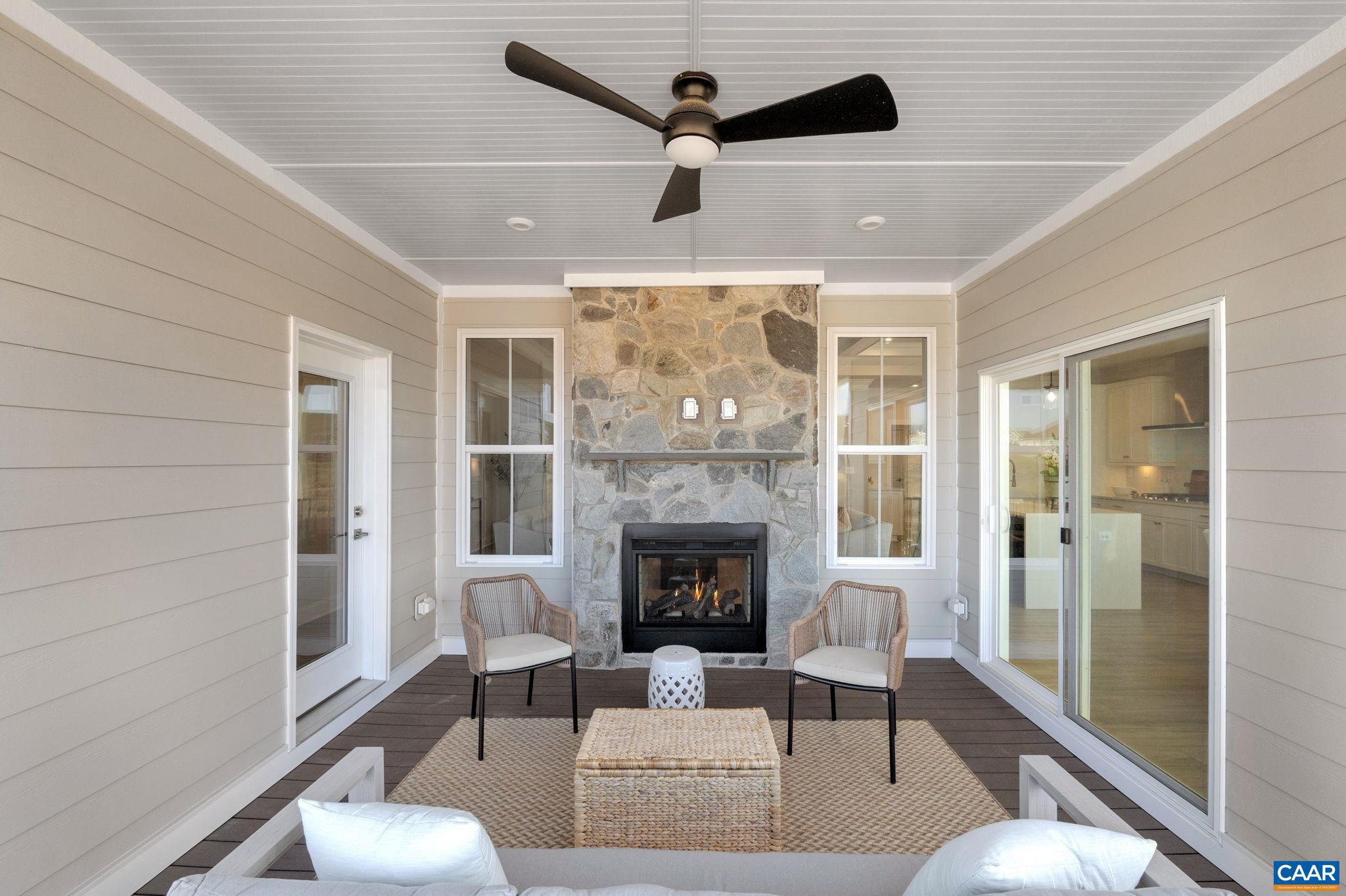 SPRING CREEK - Residential