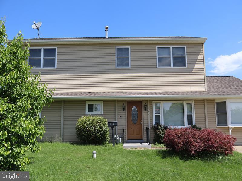 FAIRLESS HILLS - Residential