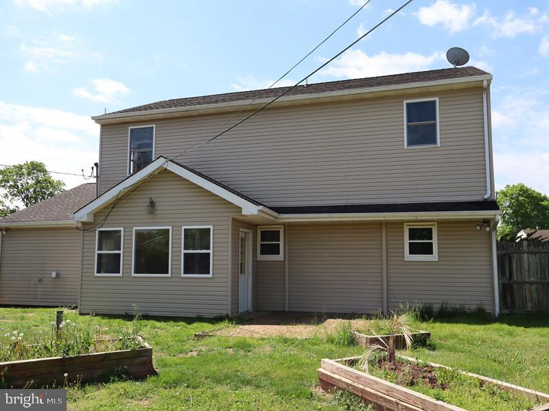 FAIRLESS HILLS - Residential