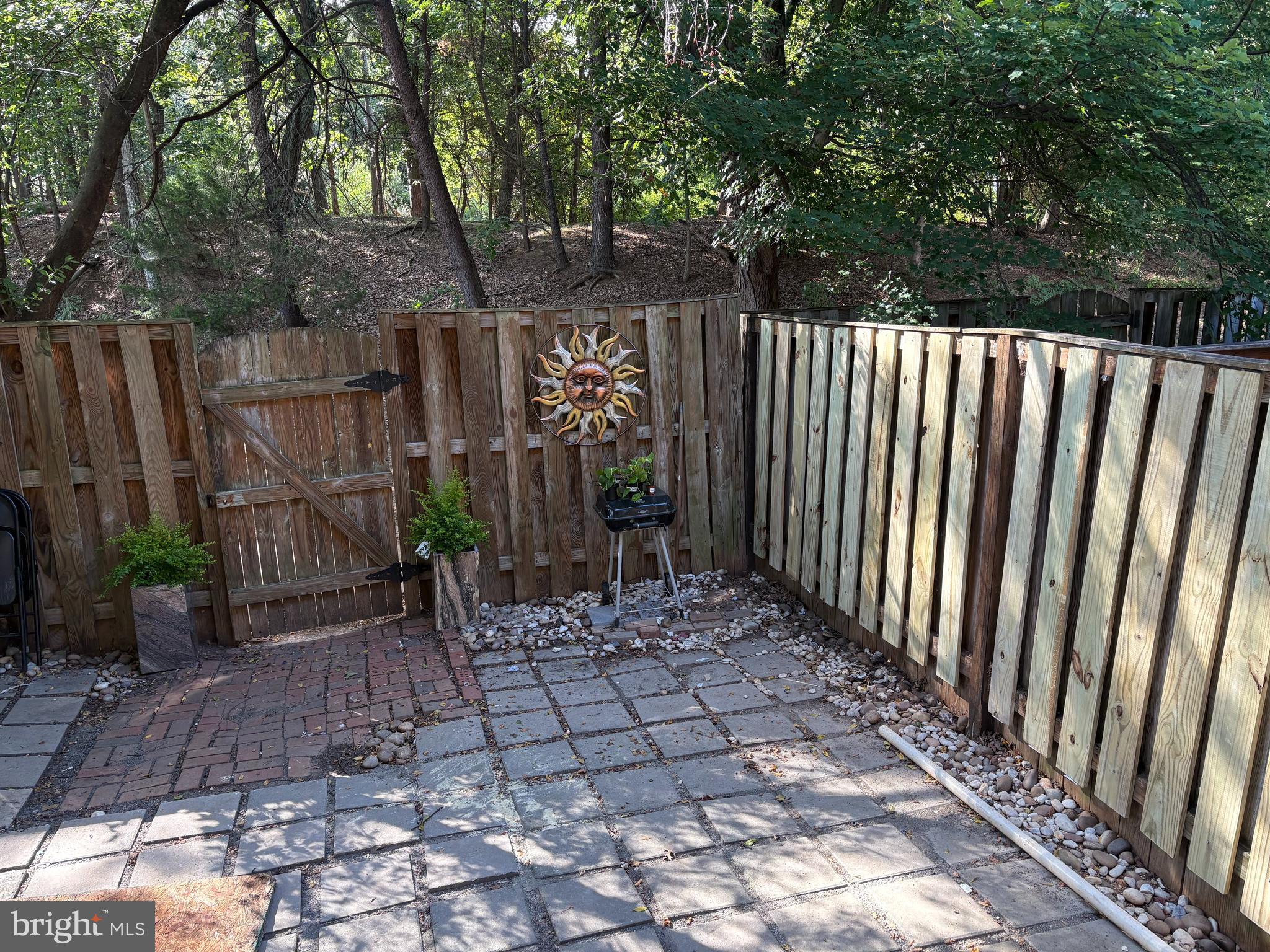 LAKE RIDGE-THOUSAND OAKS - Residential