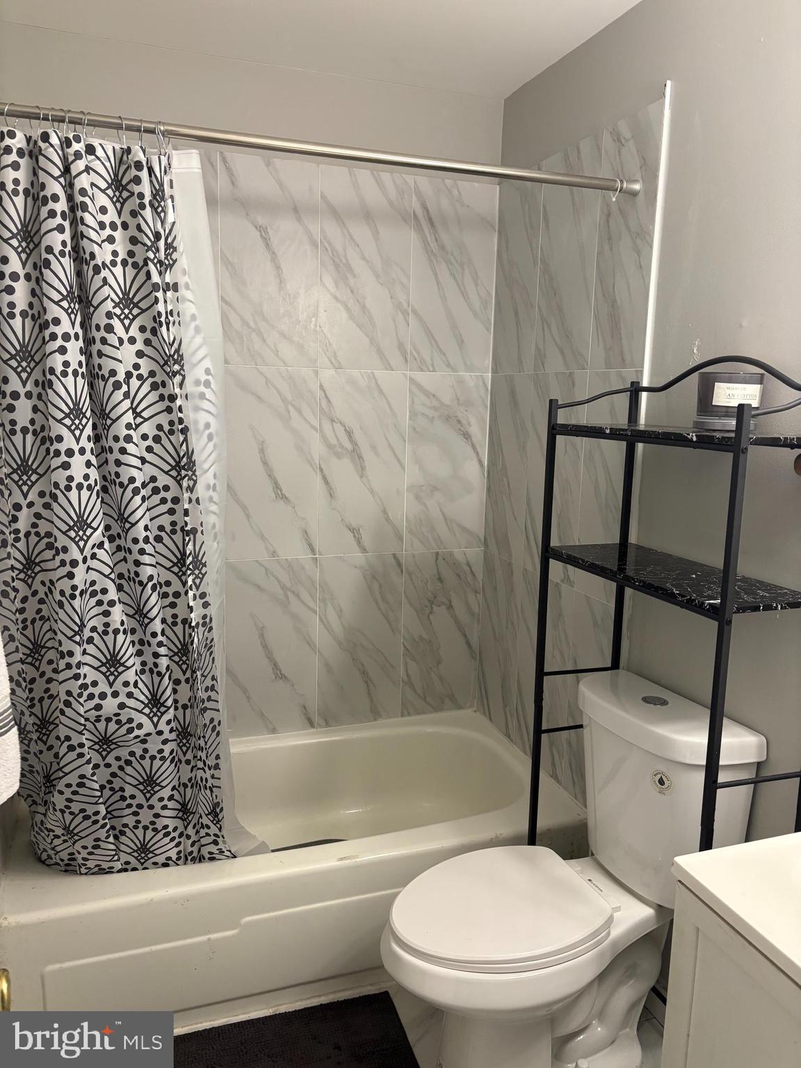 LAKE RIDGE-THOUSAND OAKS - Residential