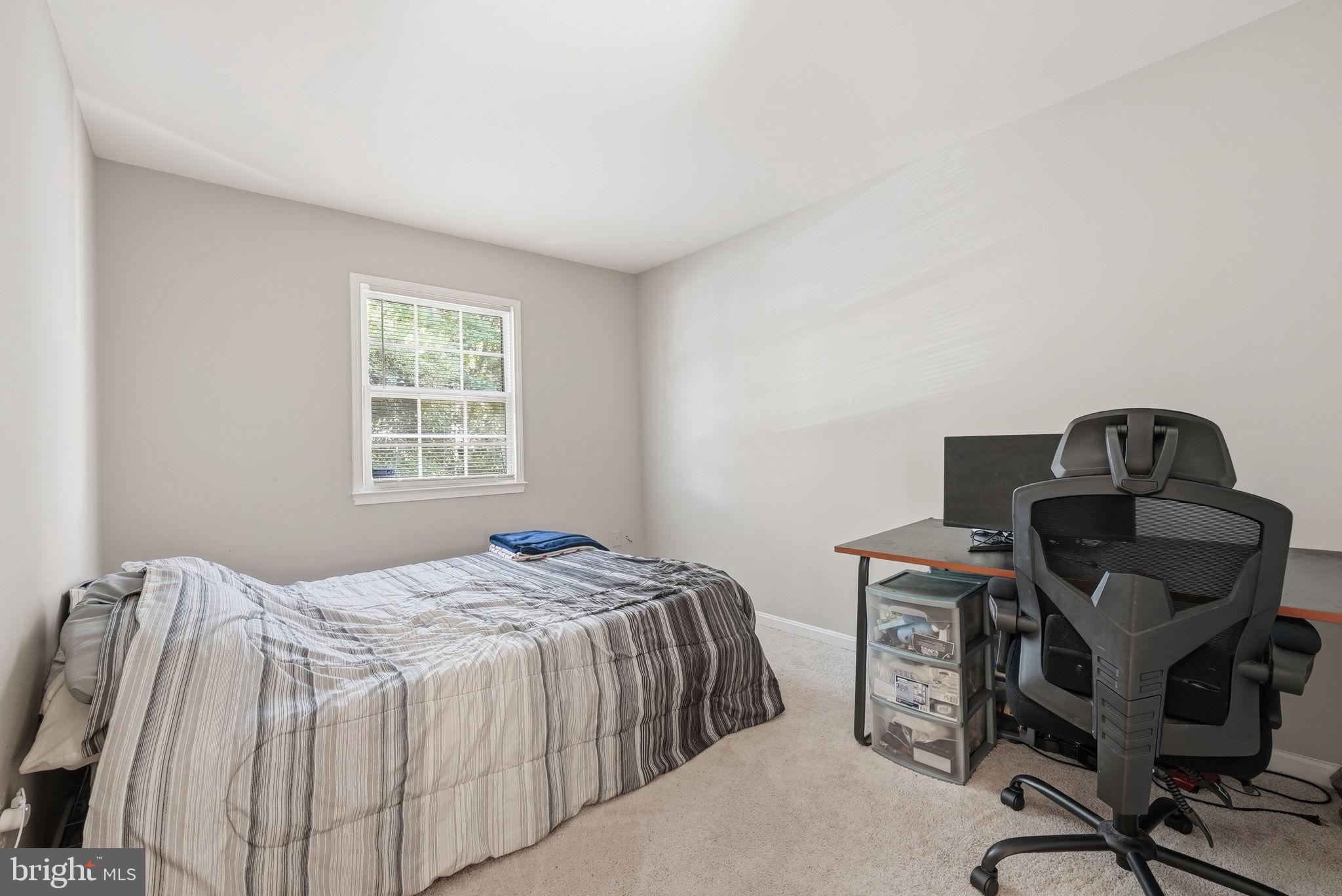 LAKE RIDGE-THOUSAND OAKS - Residential