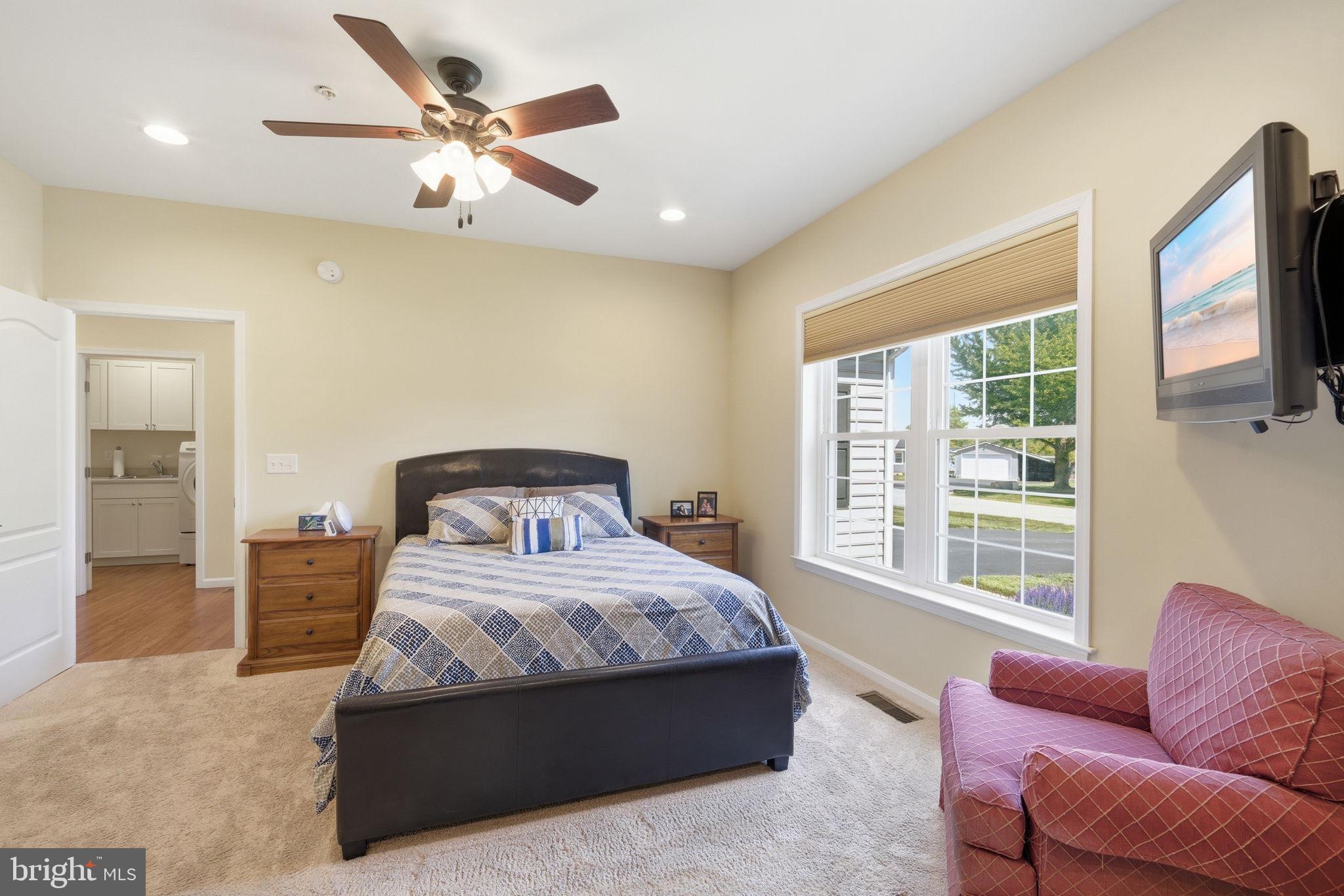 CRESTVIEW - Residential