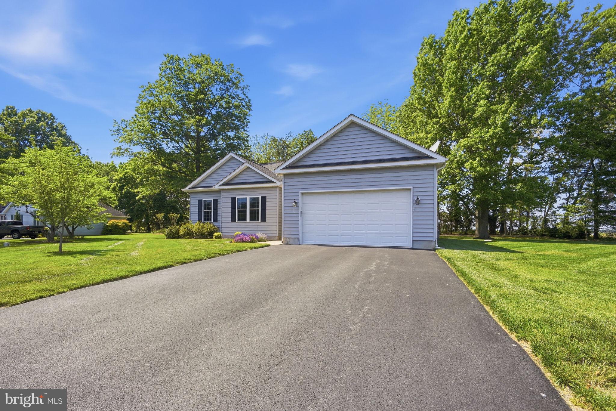 CRESTVIEW - Residential