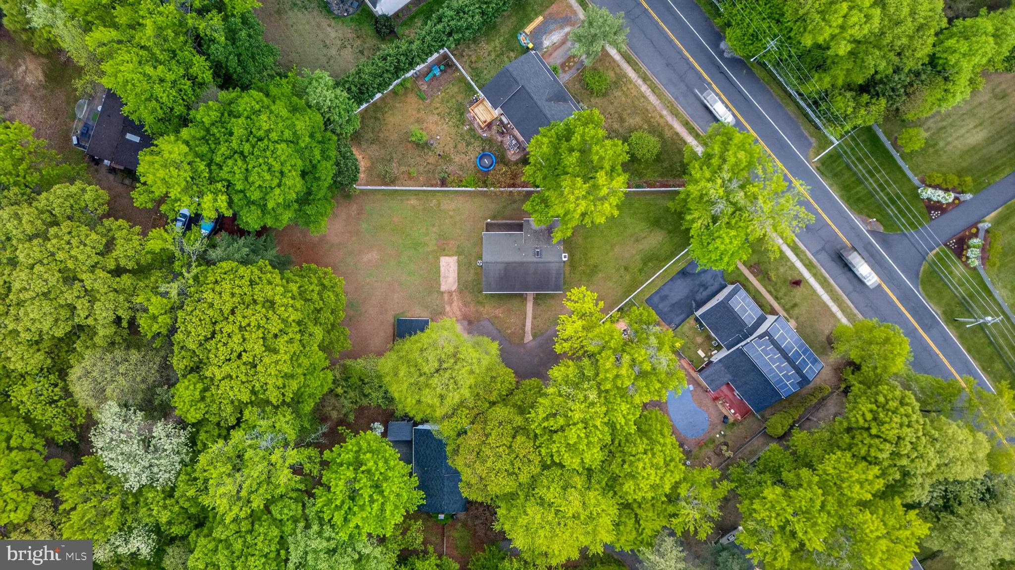 WALNUT LAKE - Residential