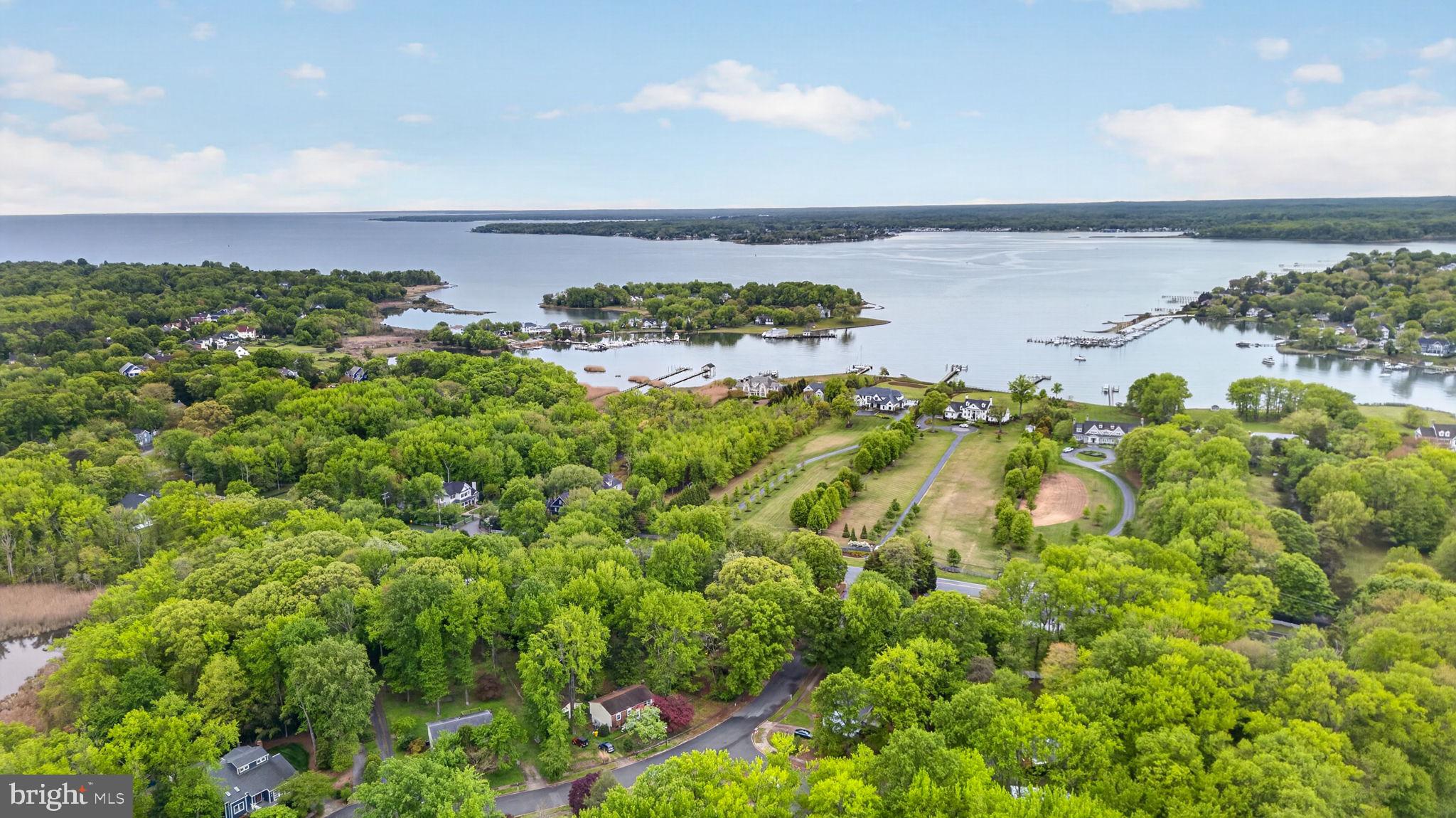 WALNUT LAKE - Residential