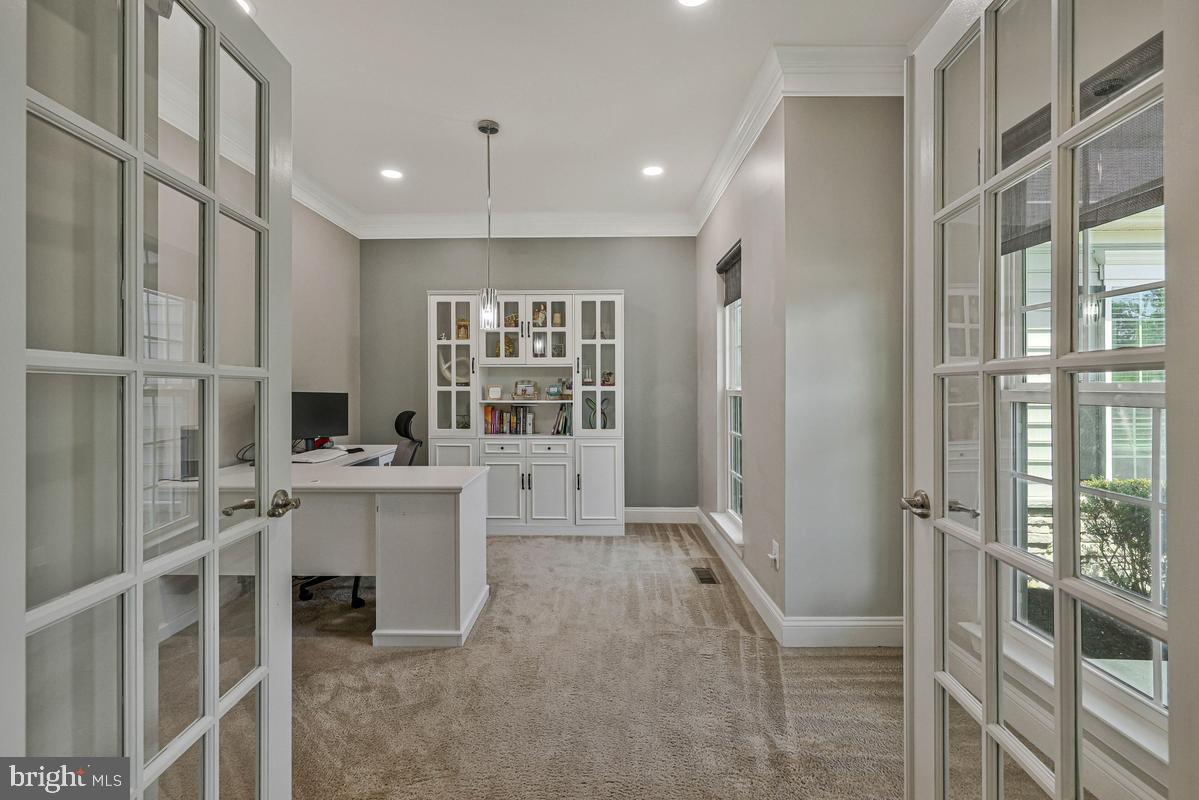DAWSON'S CORNER - Residential