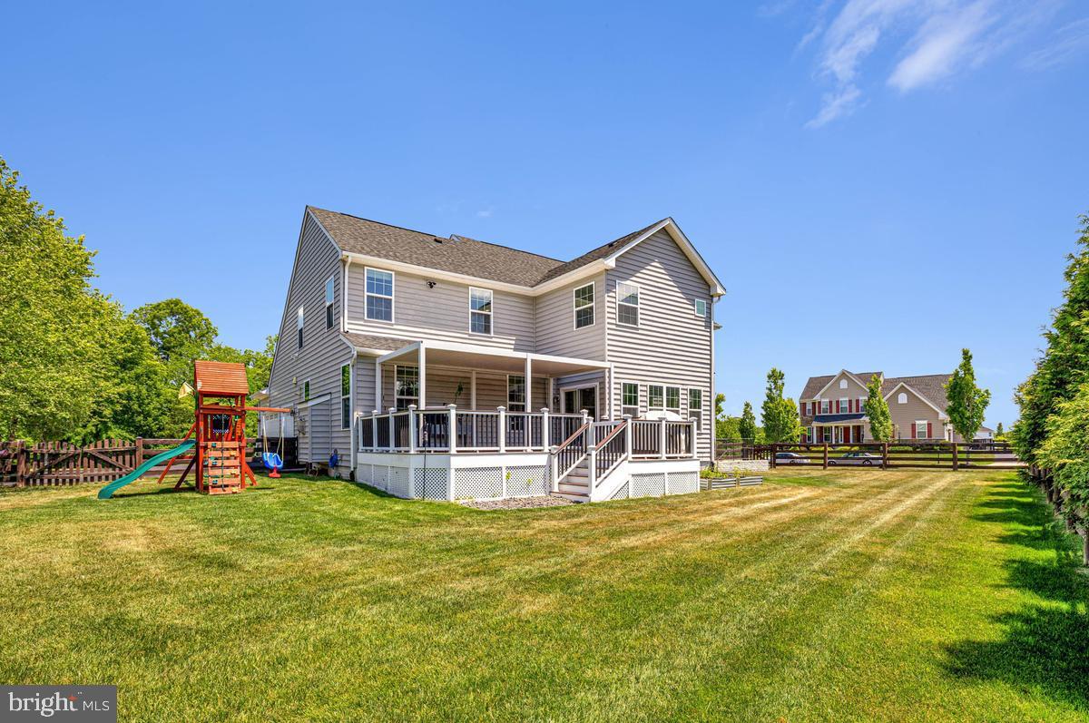 DAWSON'S CORNER - Residential