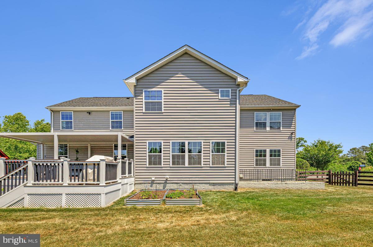 DAWSON'S CORNER - Residential