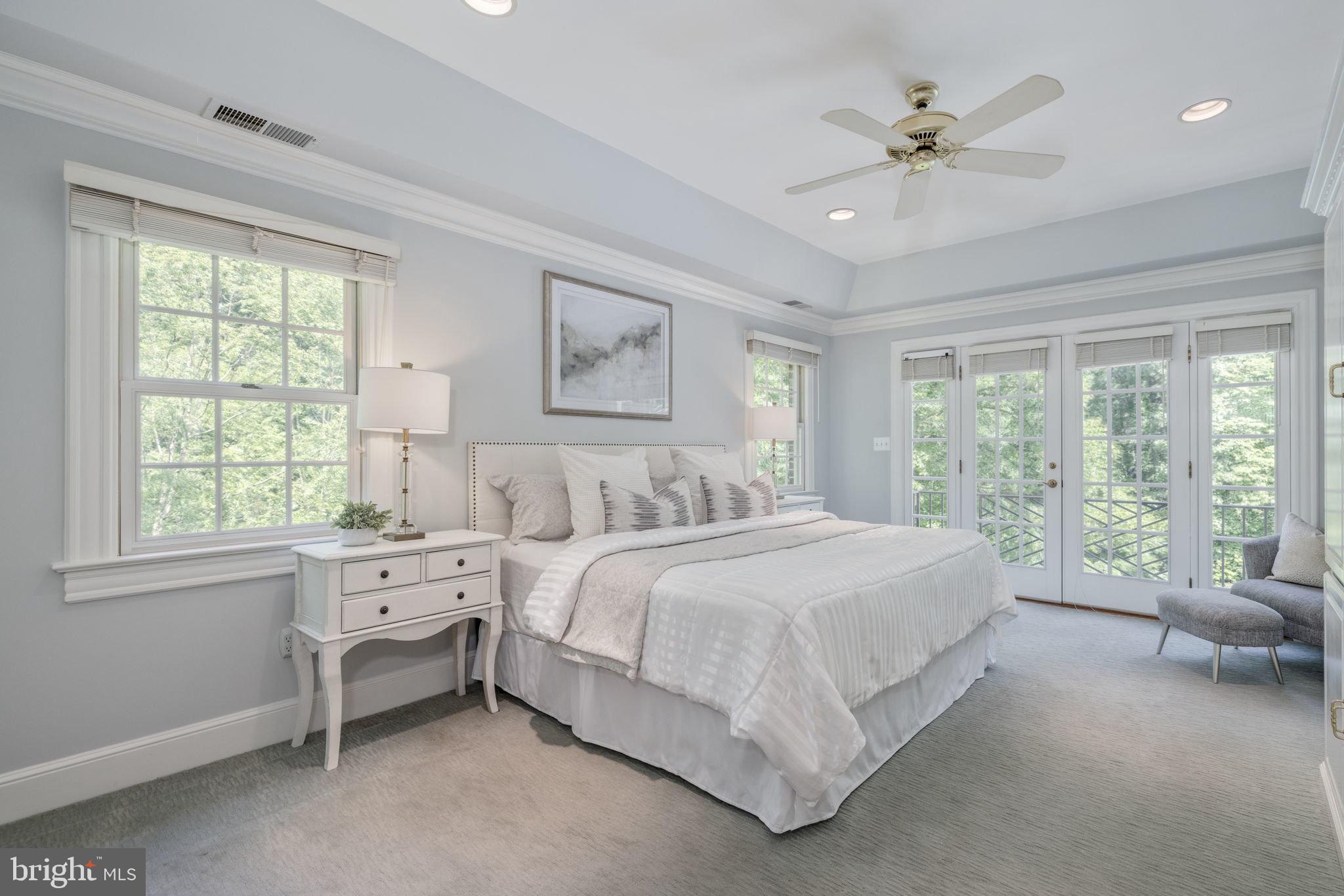 WOODSIDE ESTATES - Residential