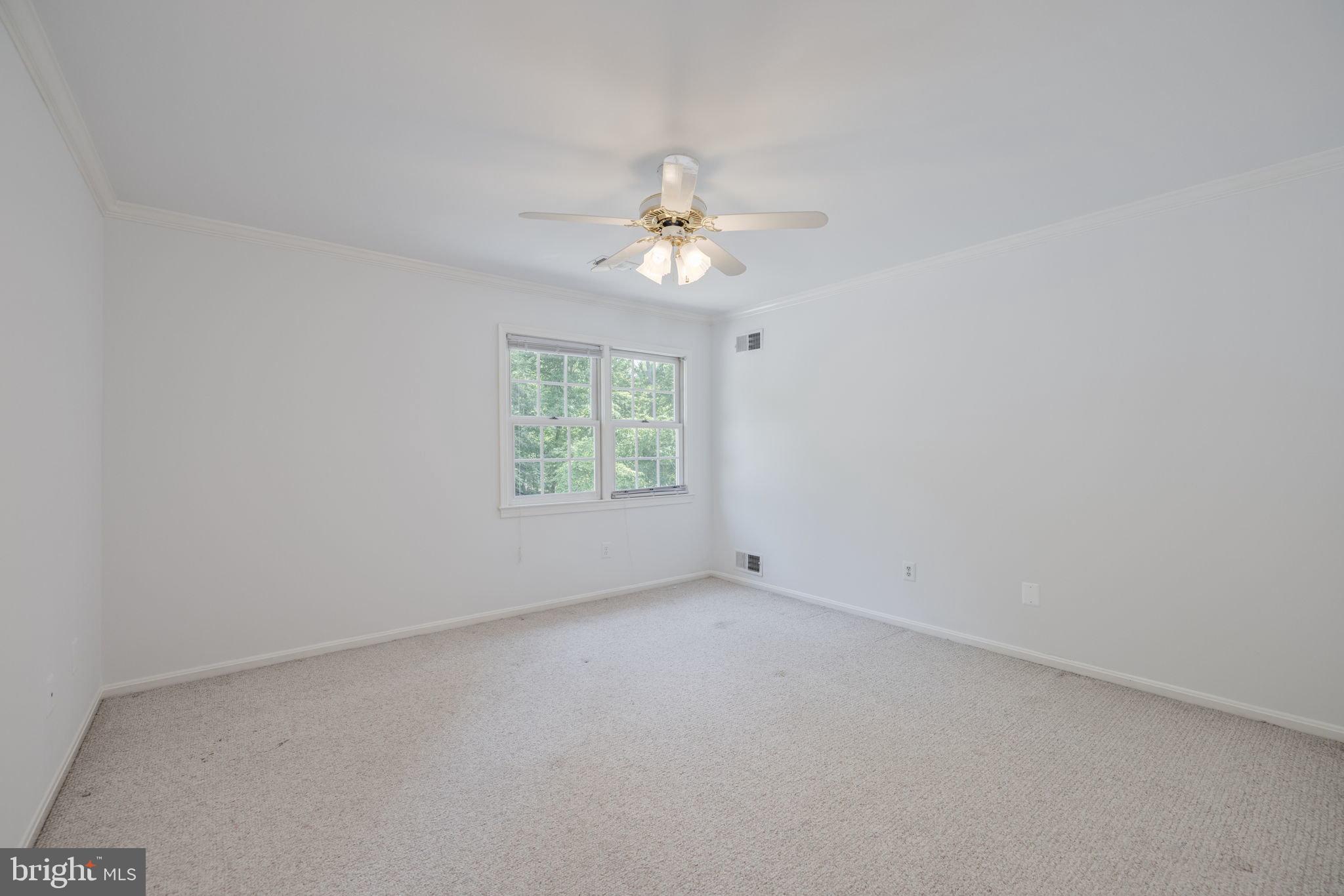 WOODSIDE ESTATES - Residential