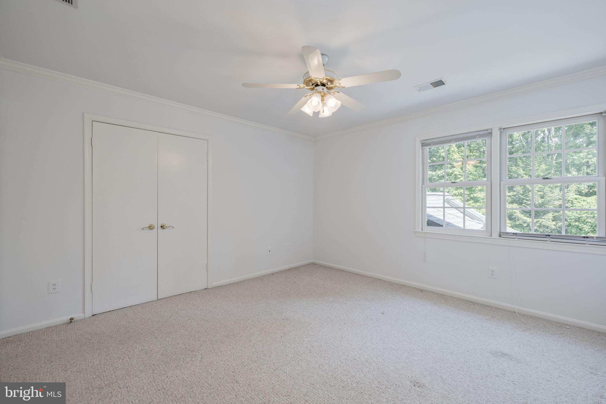 WOODSIDE ESTATES - Residential