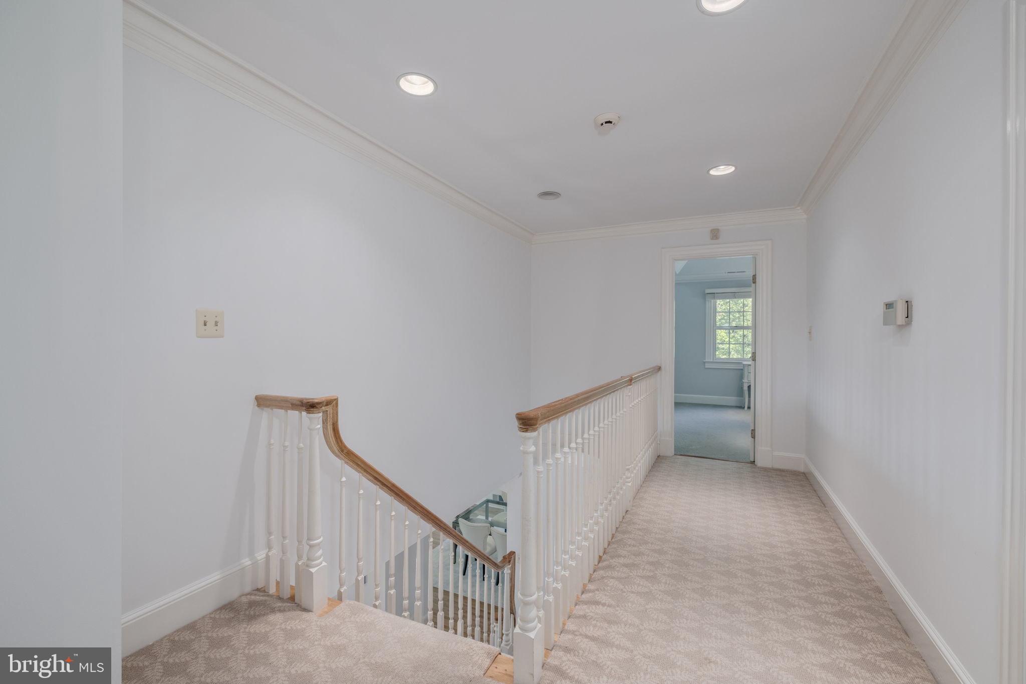 WOODSIDE ESTATES - Residential