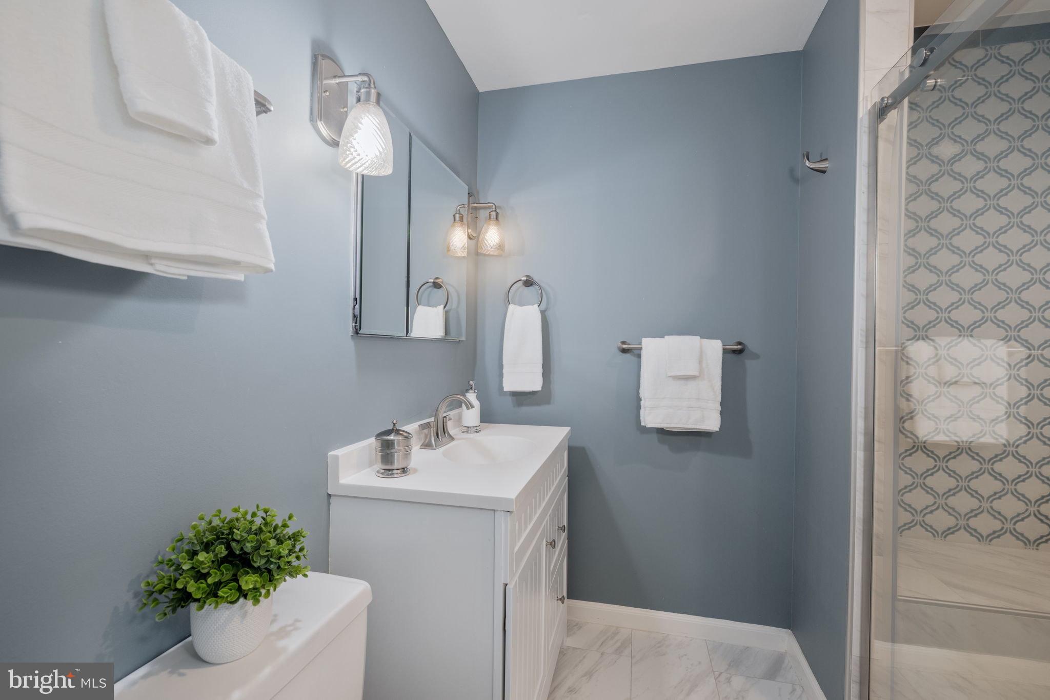 WOODSIDE ESTATES - Residential