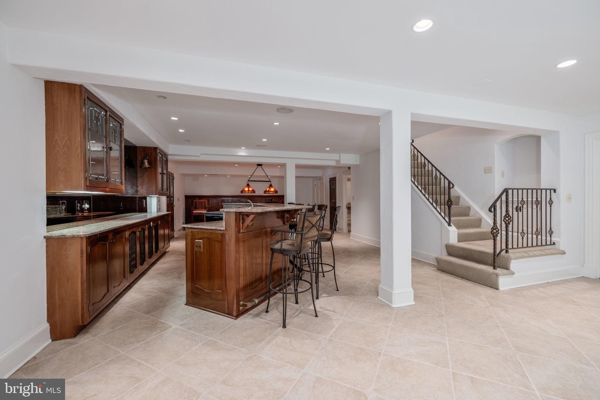 WOODSIDE ESTATES - Residential