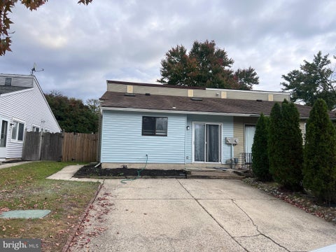 Townhouse For Rent - 388 Aldeberan Drive<br/> SEWELL, NJ 08080