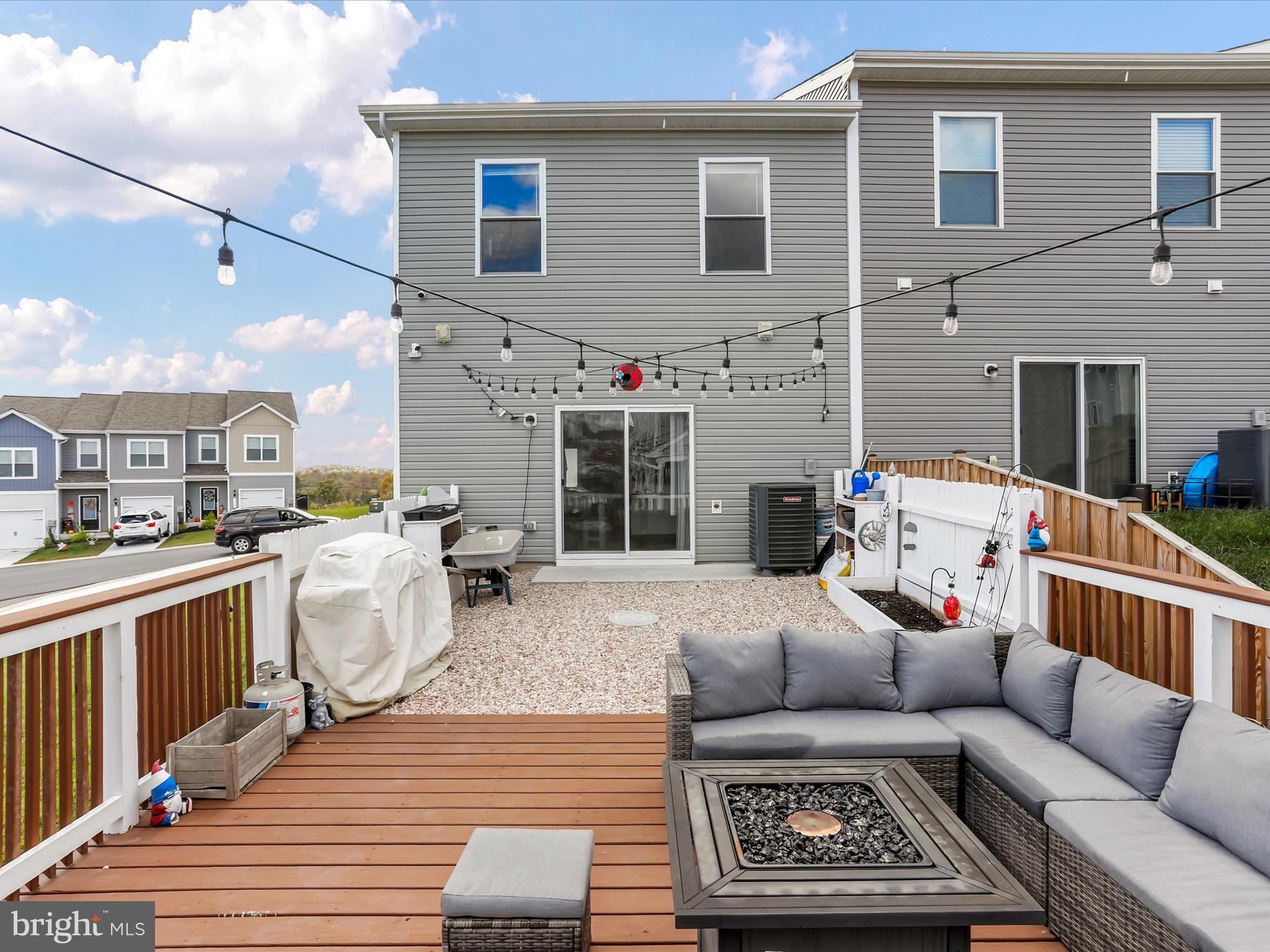 HOMEPLACE AT RIVERSIDE - Residential