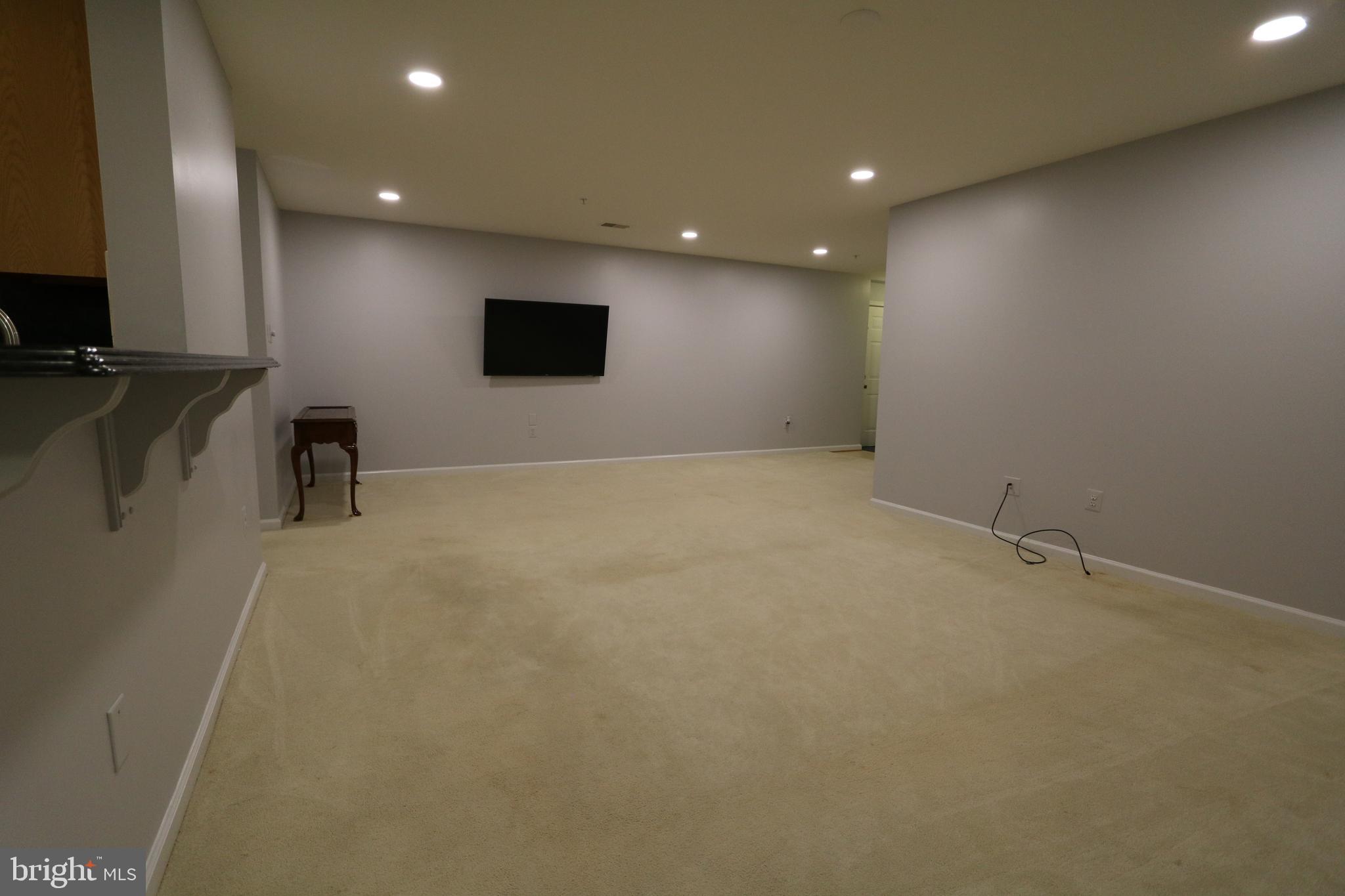 SOUTH MEADOWS - Residential Lease