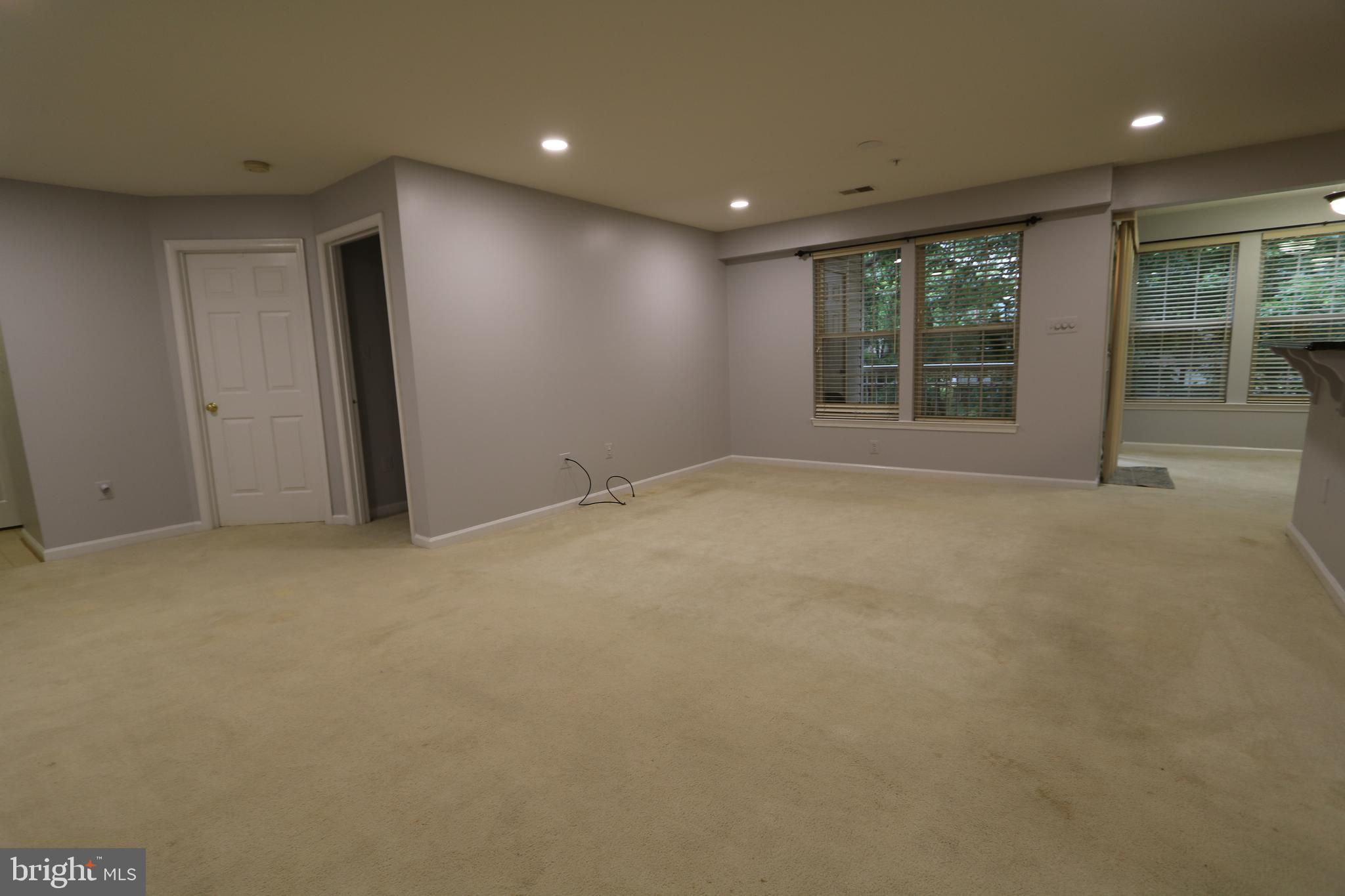 SOUTH MEADOWS - Residential Lease