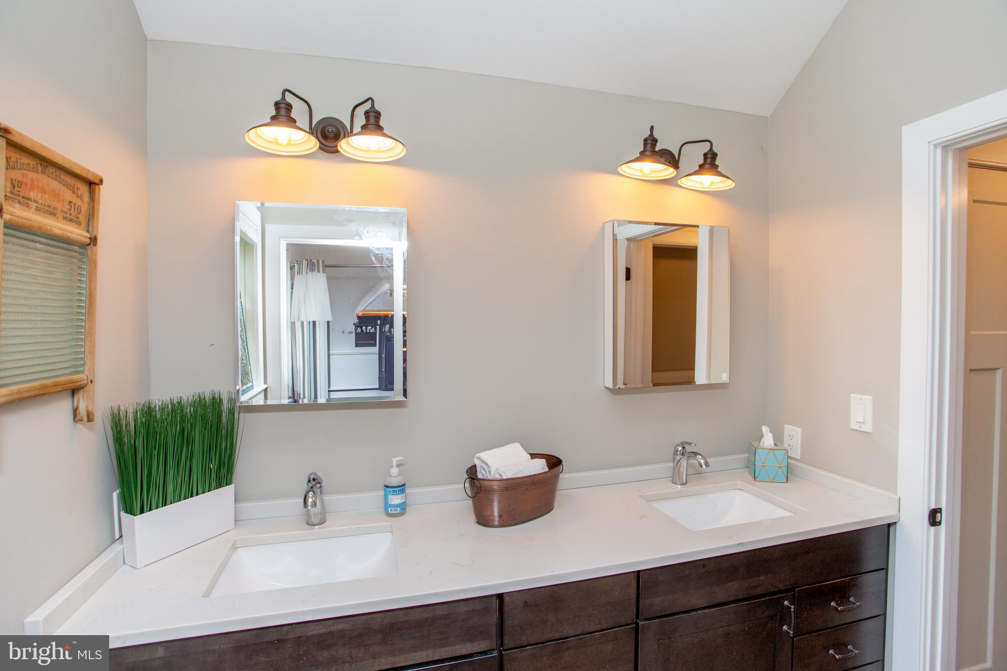 CHERRY LANE ACRES - Residential