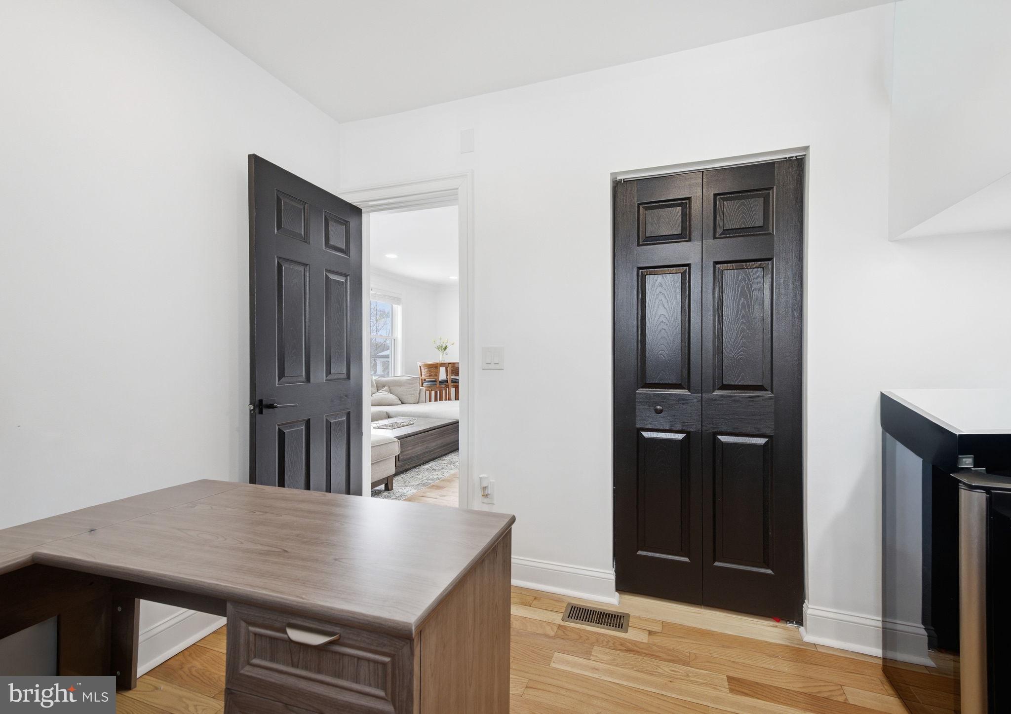 BLENHEIM MANOR - Residential