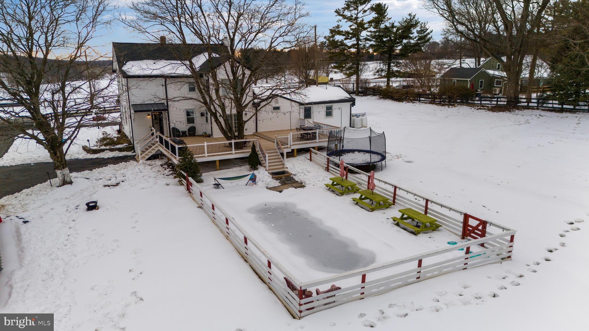 BLENHEIM MANOR - Residential