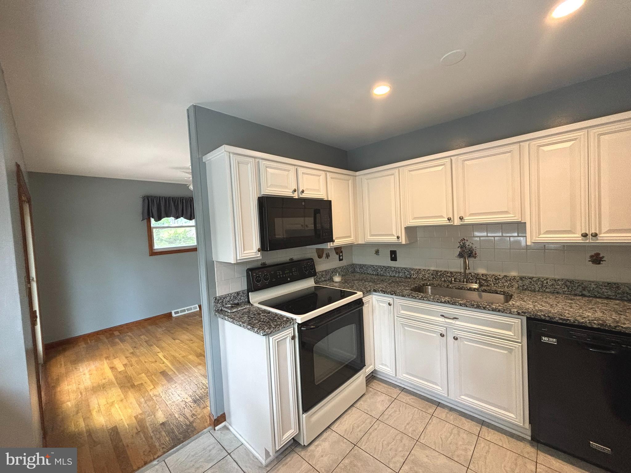 PATUXENT MANOR - Residential