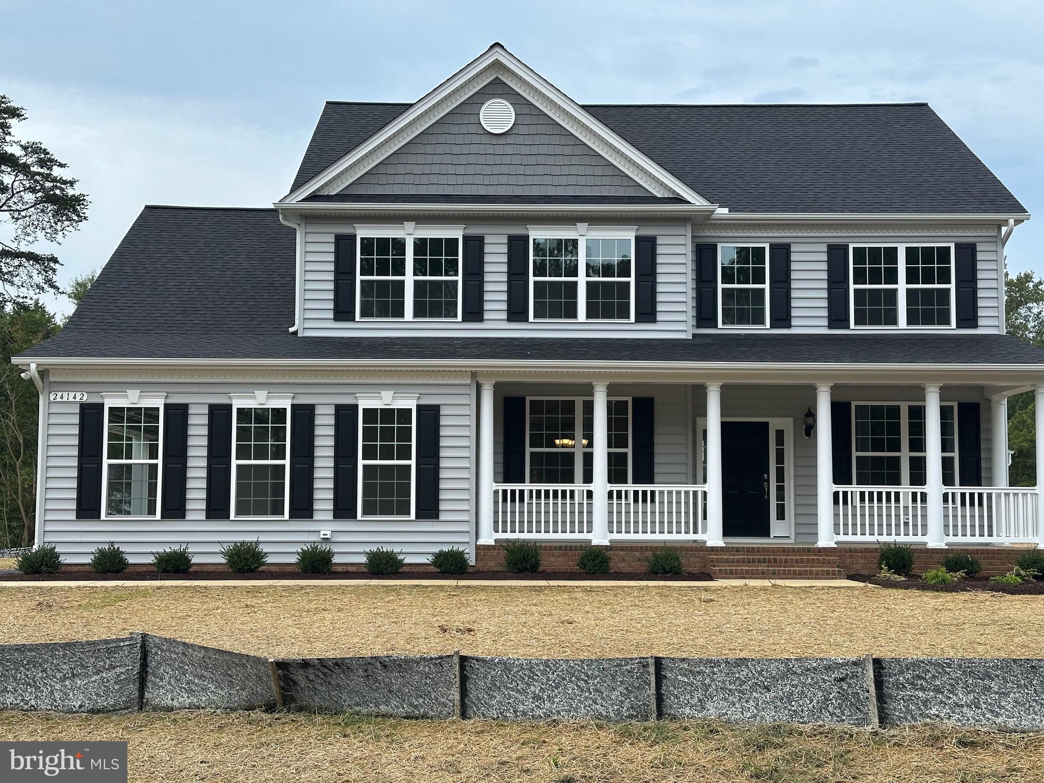 HIDDEN VIEW - Residential