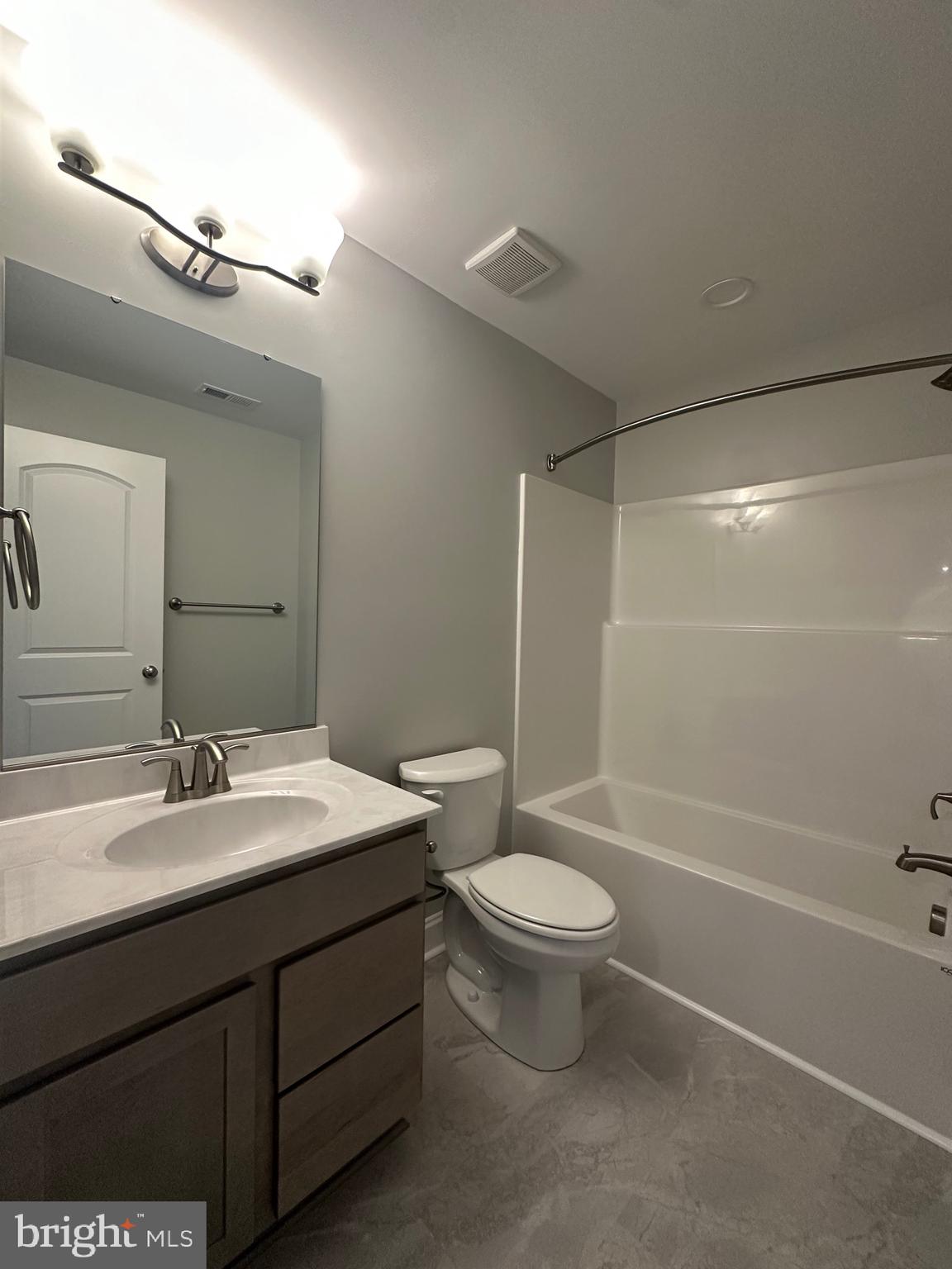 HIDDEN VIEW - Residential