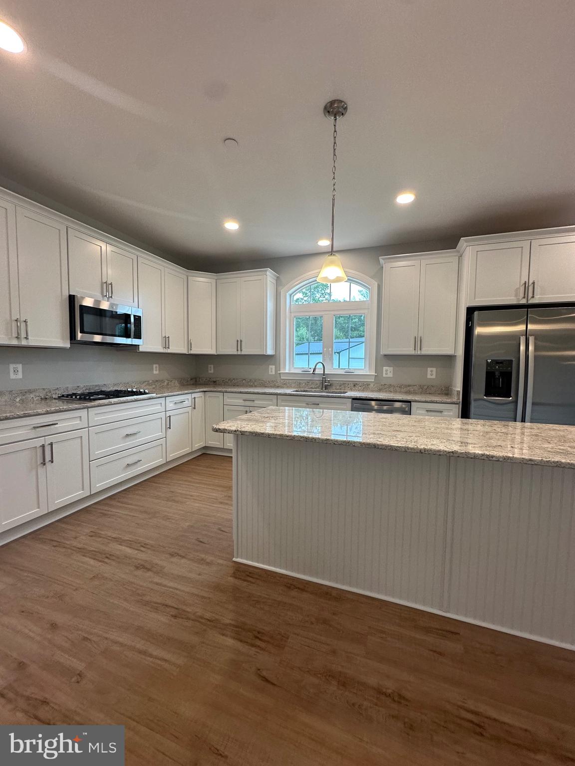 HIDDEN VIEW - Residential