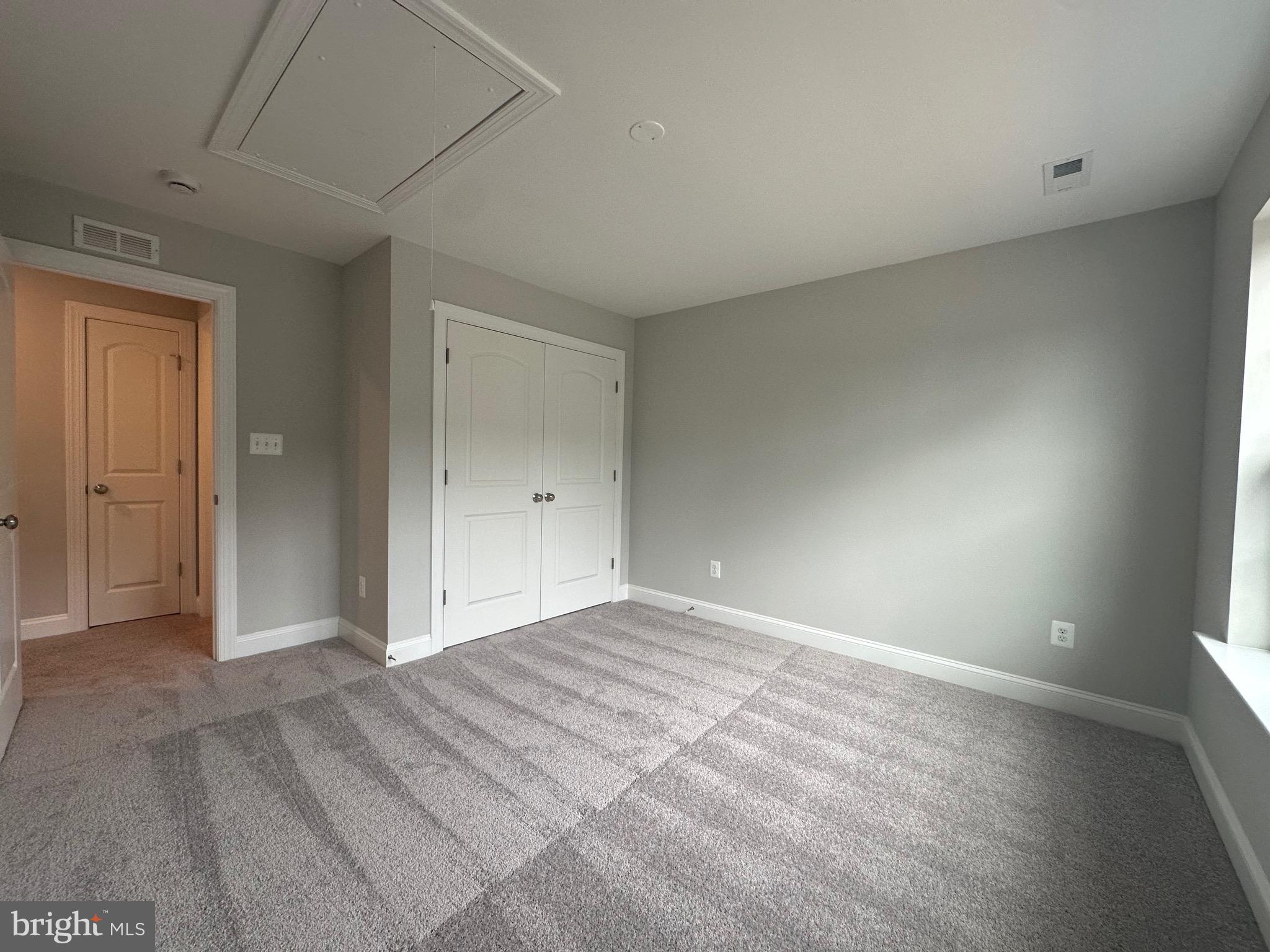 HIDDEN VIEW - Residential