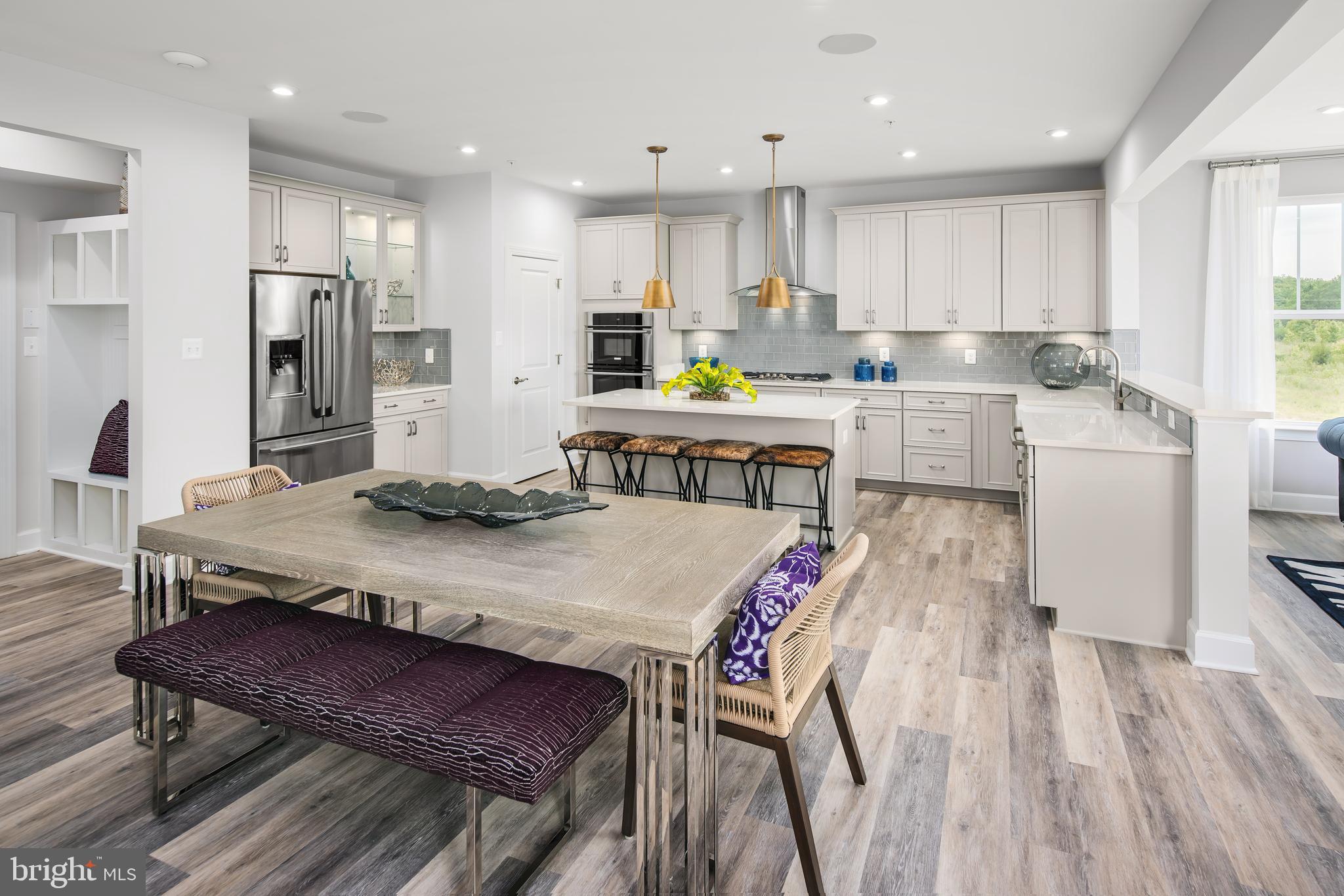 10446 VARBERG COURT