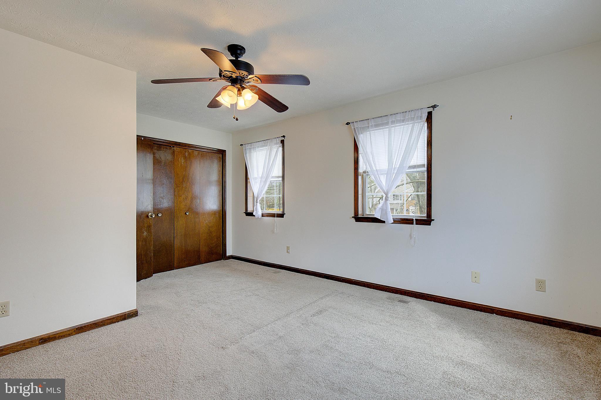 GREENVIEW VILLAGE - Residential