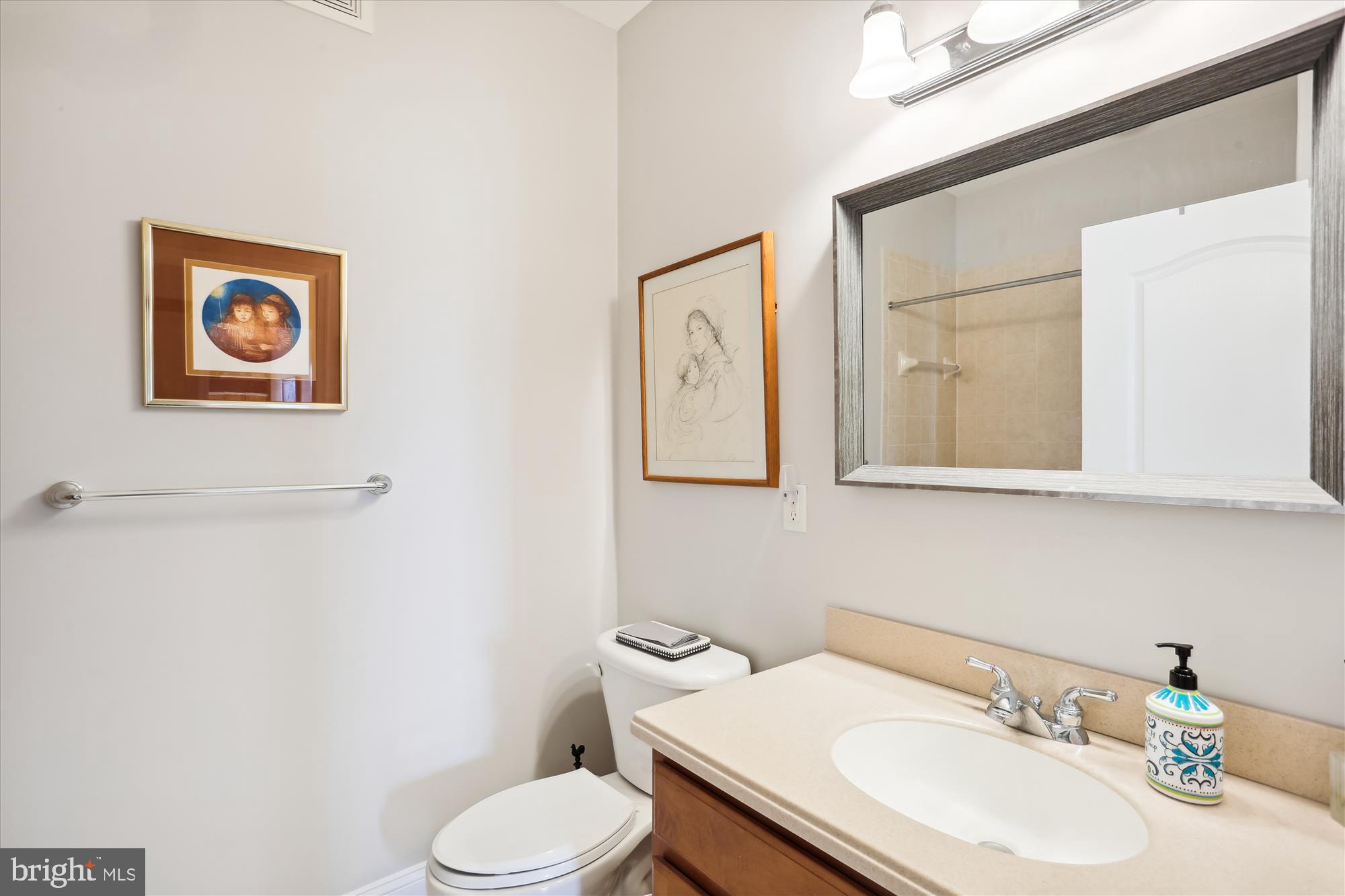 KING FARM BAILEYS COMMON - Residential