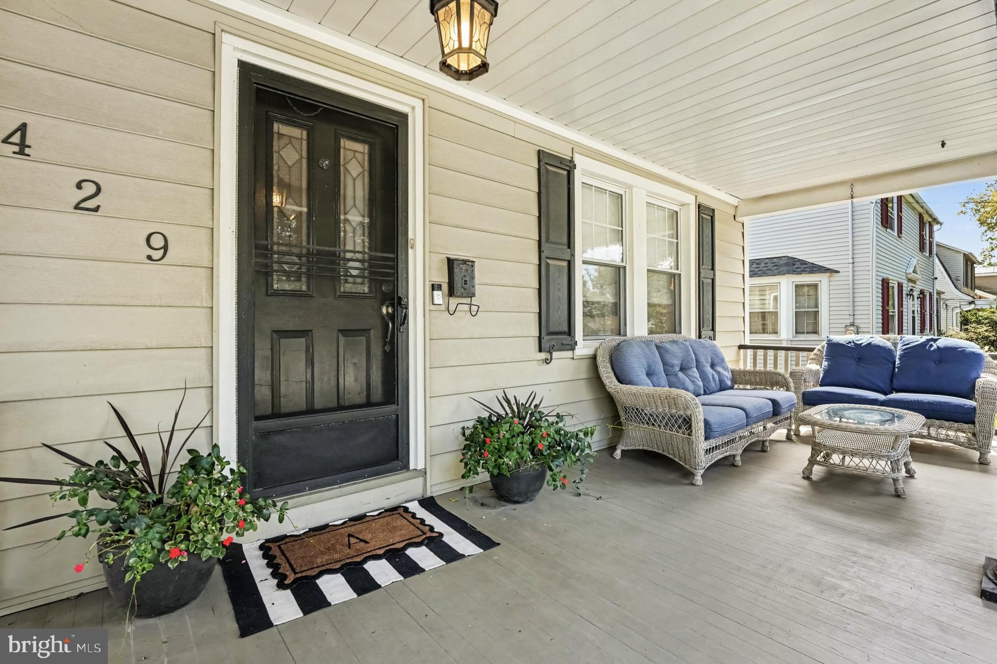 429 ROBERTS AVENUE